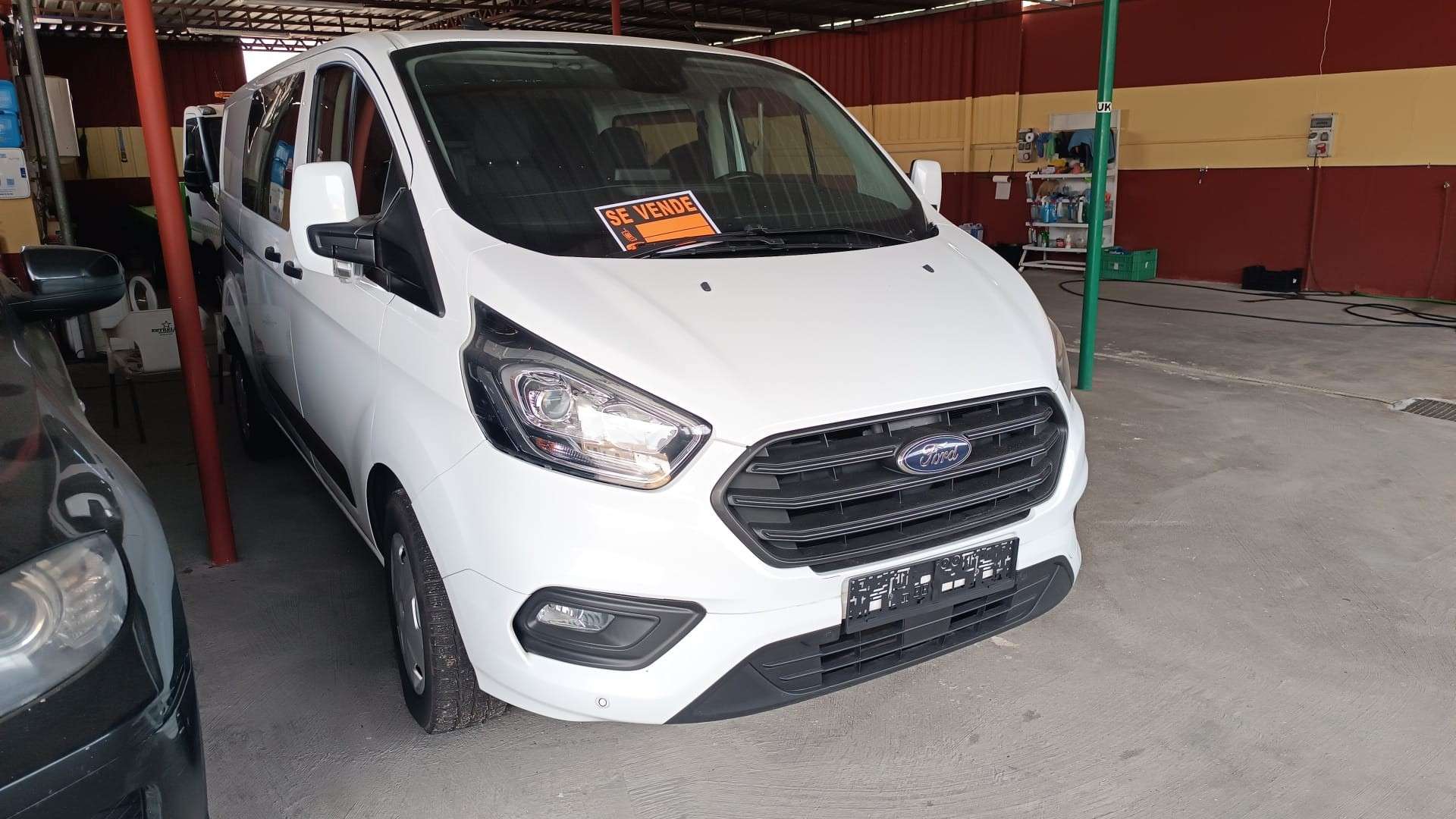 Ford Transit FT 280S Bus M1 130 - foto 1