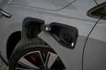 Volkswagen Golf GTE 245PK Hybride | Pano | Trekhaak | Travel | 18'Inch Grijs - thumbnail 8
