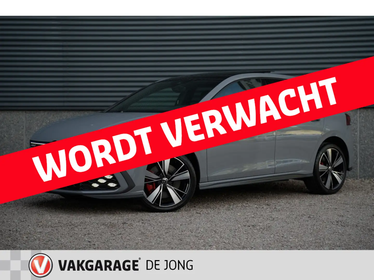 Volkswagen Golf GTE 245PK Hybride | Pano | Trekhaak | Travel | 18'Inch Grijs - 1