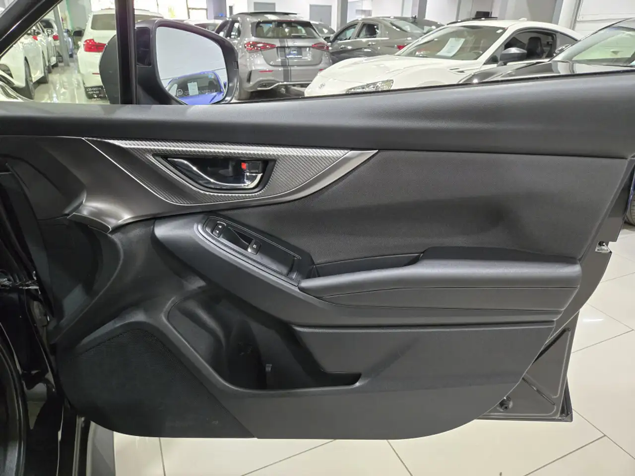 Subaru WRX снимка Subaru WRX