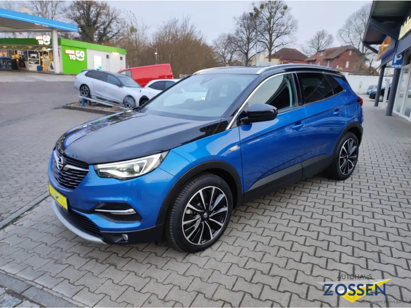 Opel Grandland Ultim. Plug-in-Hybrid 4x4 1.6 AHK Leder Navi Blau - 2