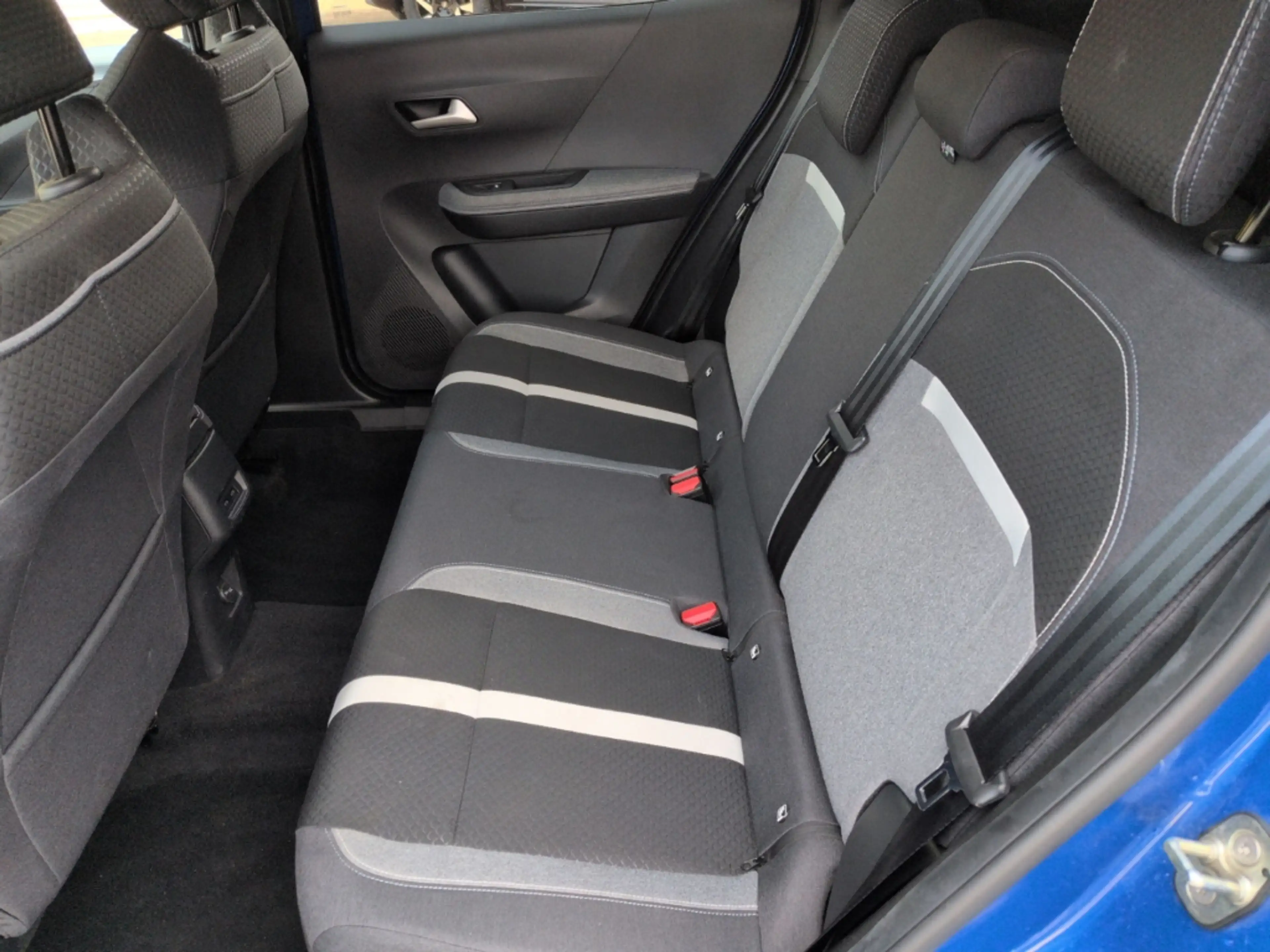 Opel Frontera GS 1.2 NAVI LED Sitz + Lenkradheizung Rückfahrkame — photo 8