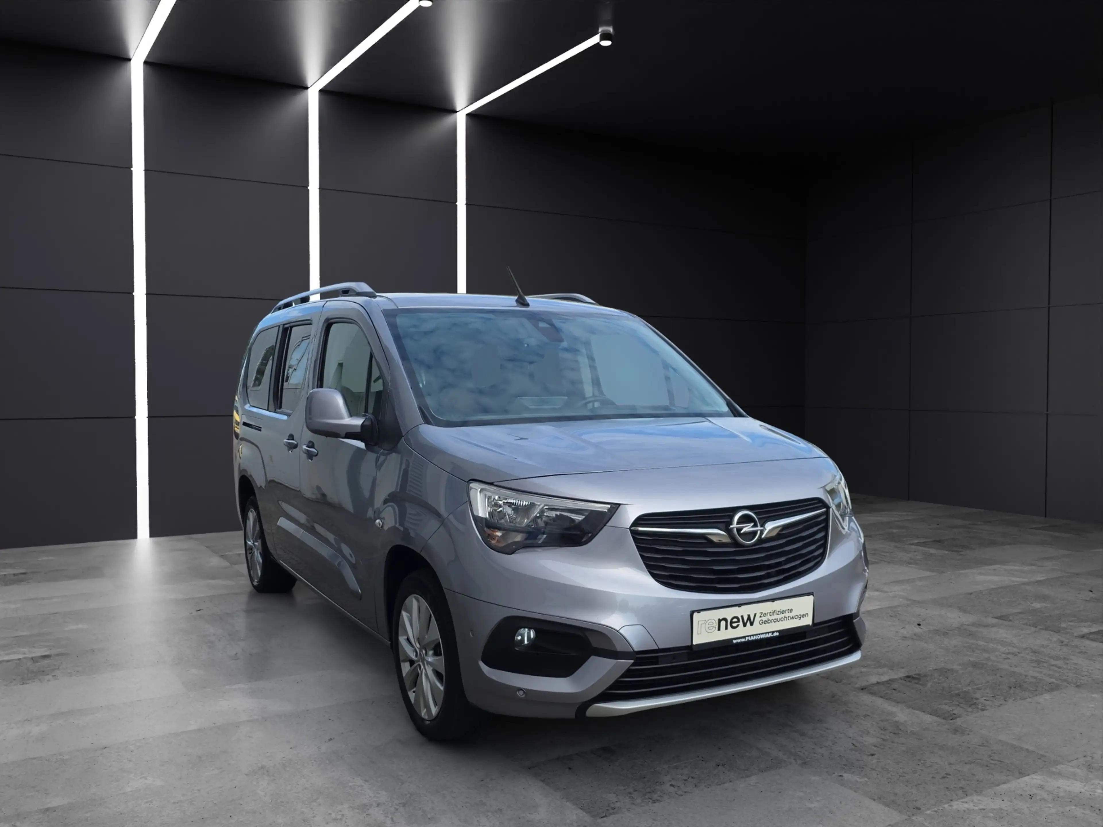 Opel Combo Life 1.5 D INNOVATION XL Navi Sitzheizung Rückfahrkamera Automatik — photo 4