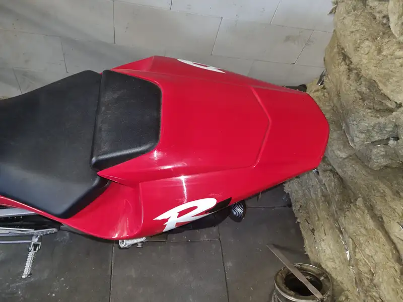 Yamaha YZF-R1 - foto 5