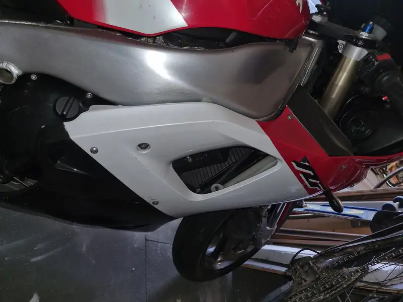 Yamaha YZF-R1 - foto 8