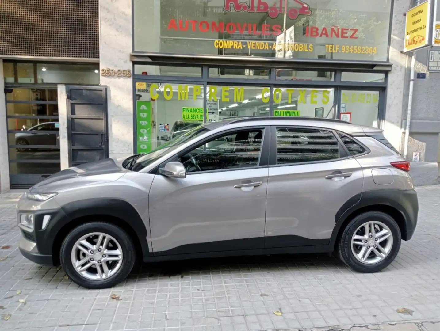 Hyundai KONA 1.0 TGDI Klass 4x2 Plateado - 1