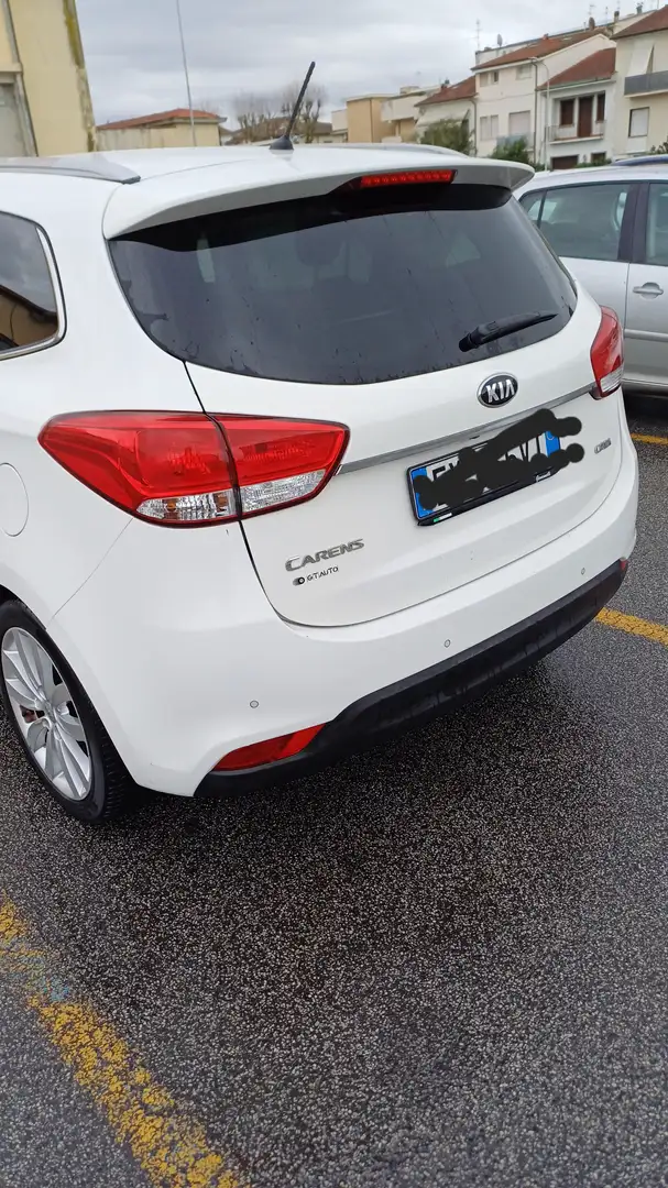 Kia Carens Classe1 White - 1