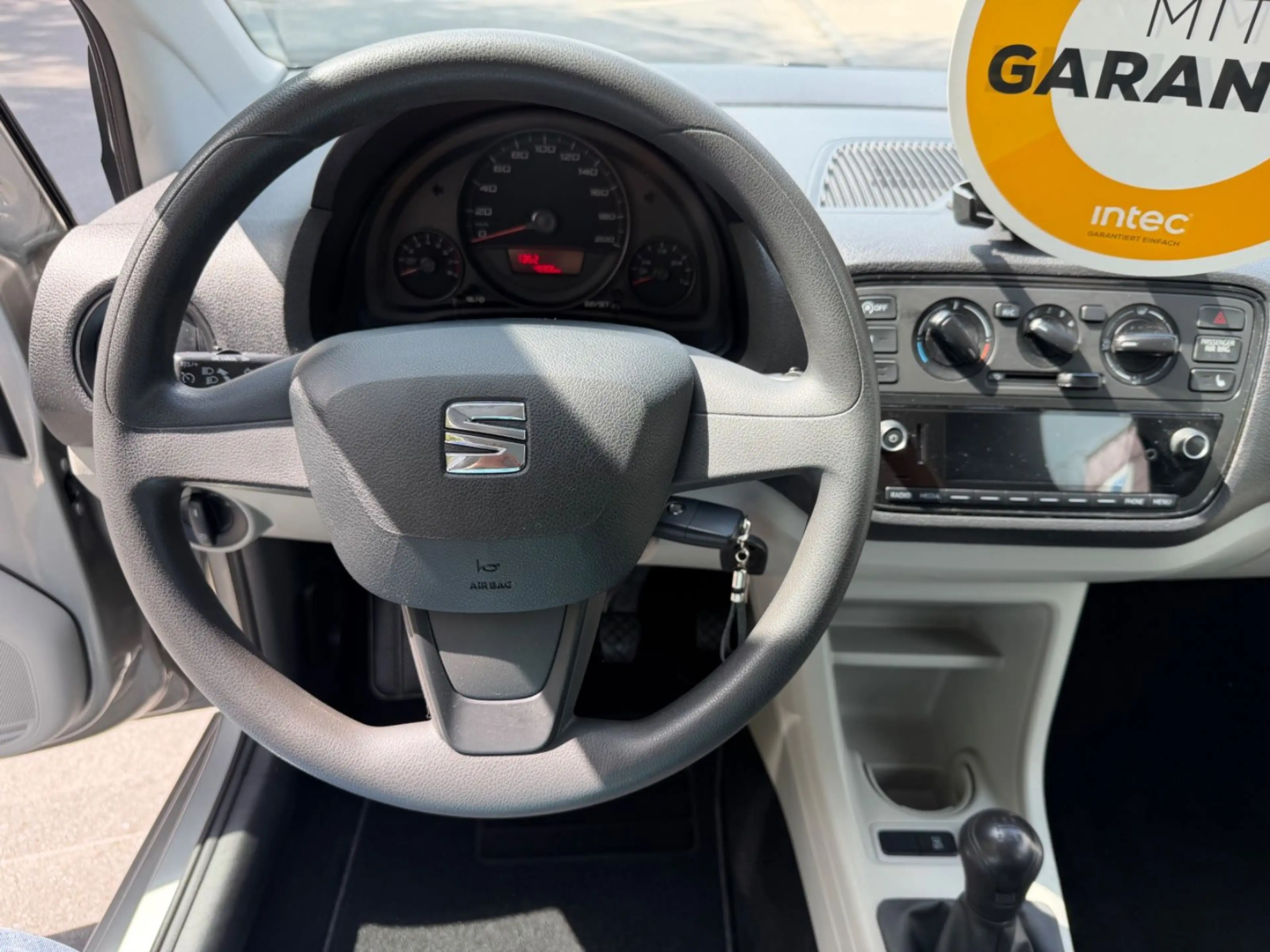 SEAT Mii Klima Sitz. PDC TÜV/Service Neu Garantie — photo 15