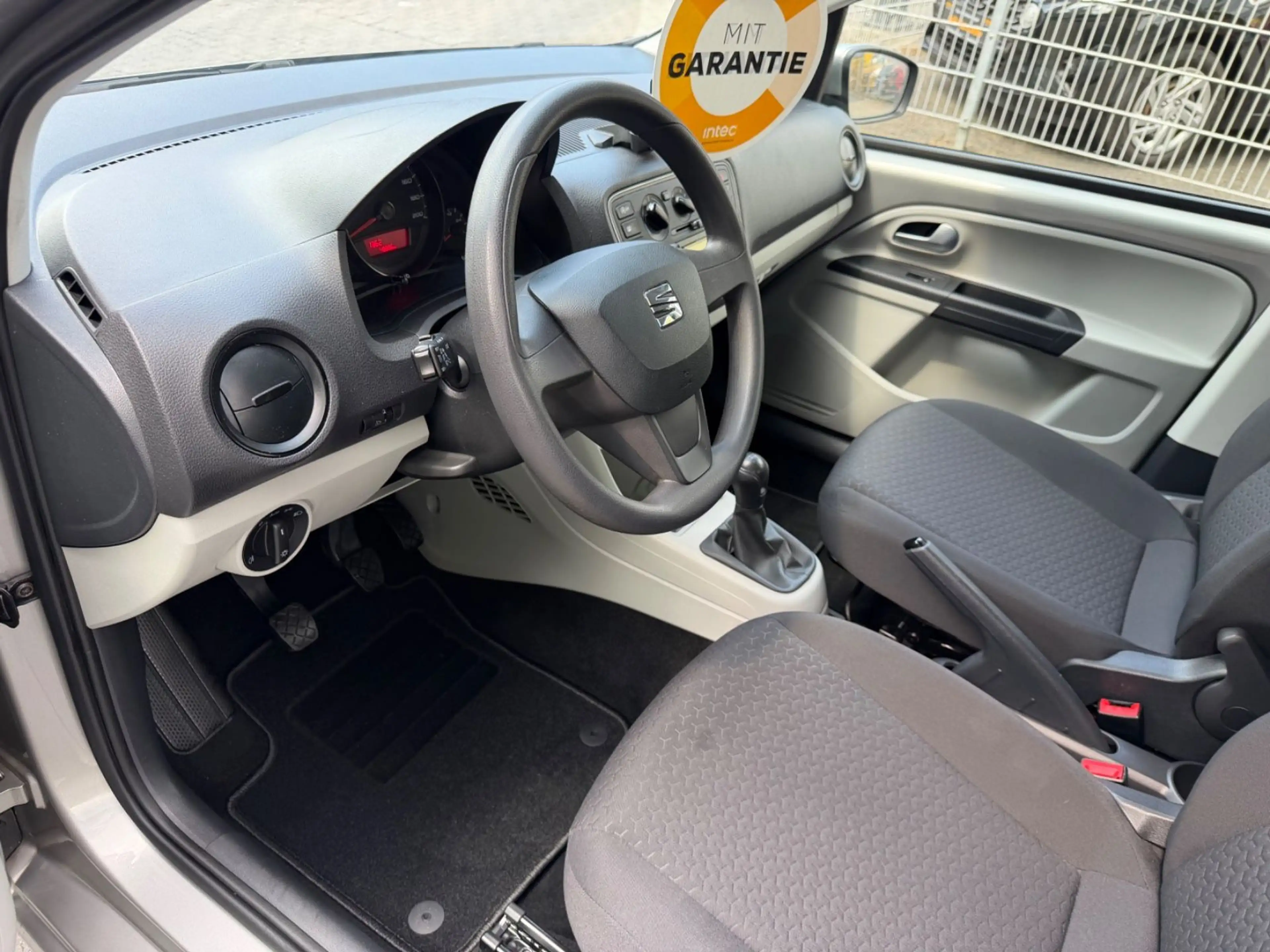 SEAT Mii Klima Sitz. PDC TÜV/Service Neu Garantie — photo 10