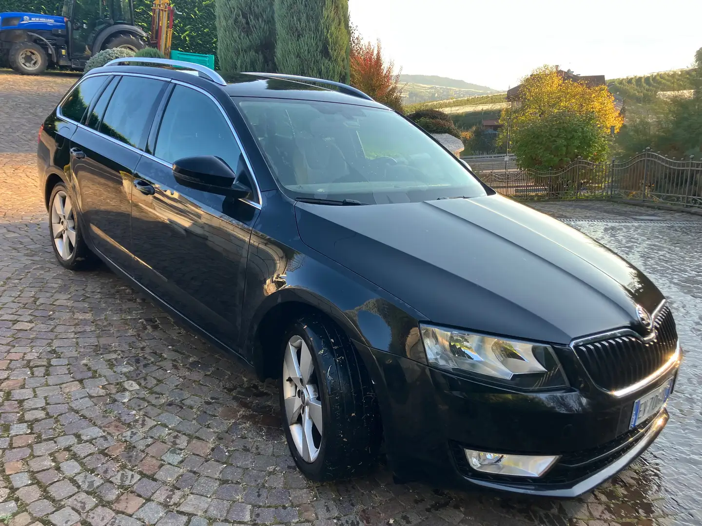 Skoda Octavia Octavia Wagon 2.0 tdi cr Ambition 4x4 150cv Nero - 2