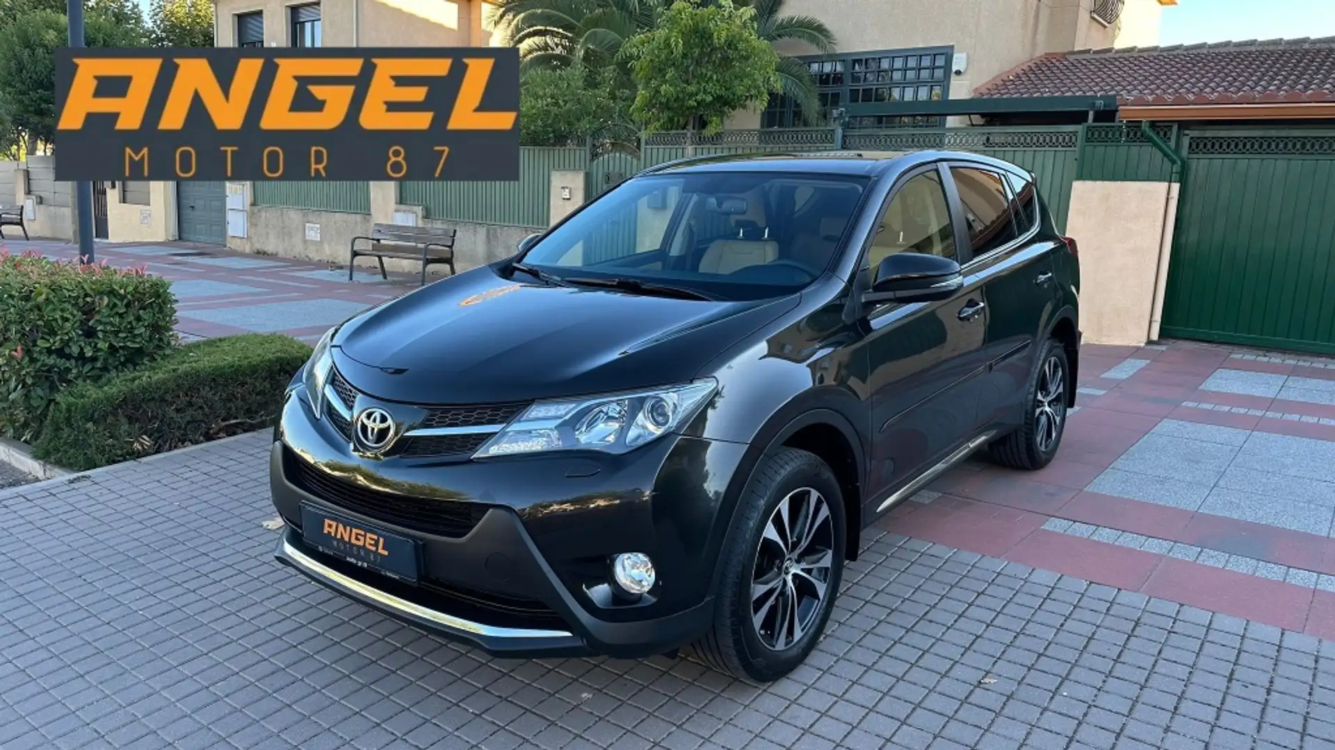 Toyota RAV 4 150D Executive AWD AutoDrive Marrón - 1