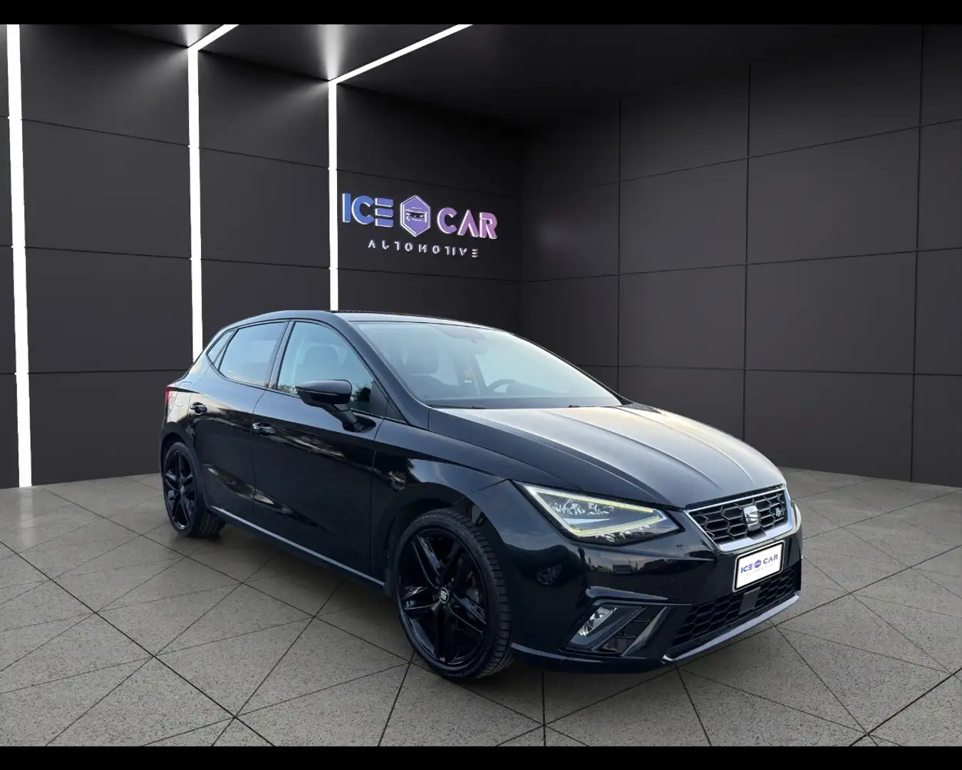 SEAT Ibiza 5ª serie - Ibiza 1.0 EcoTSI 115 CV 5 porte FR Nero - 2