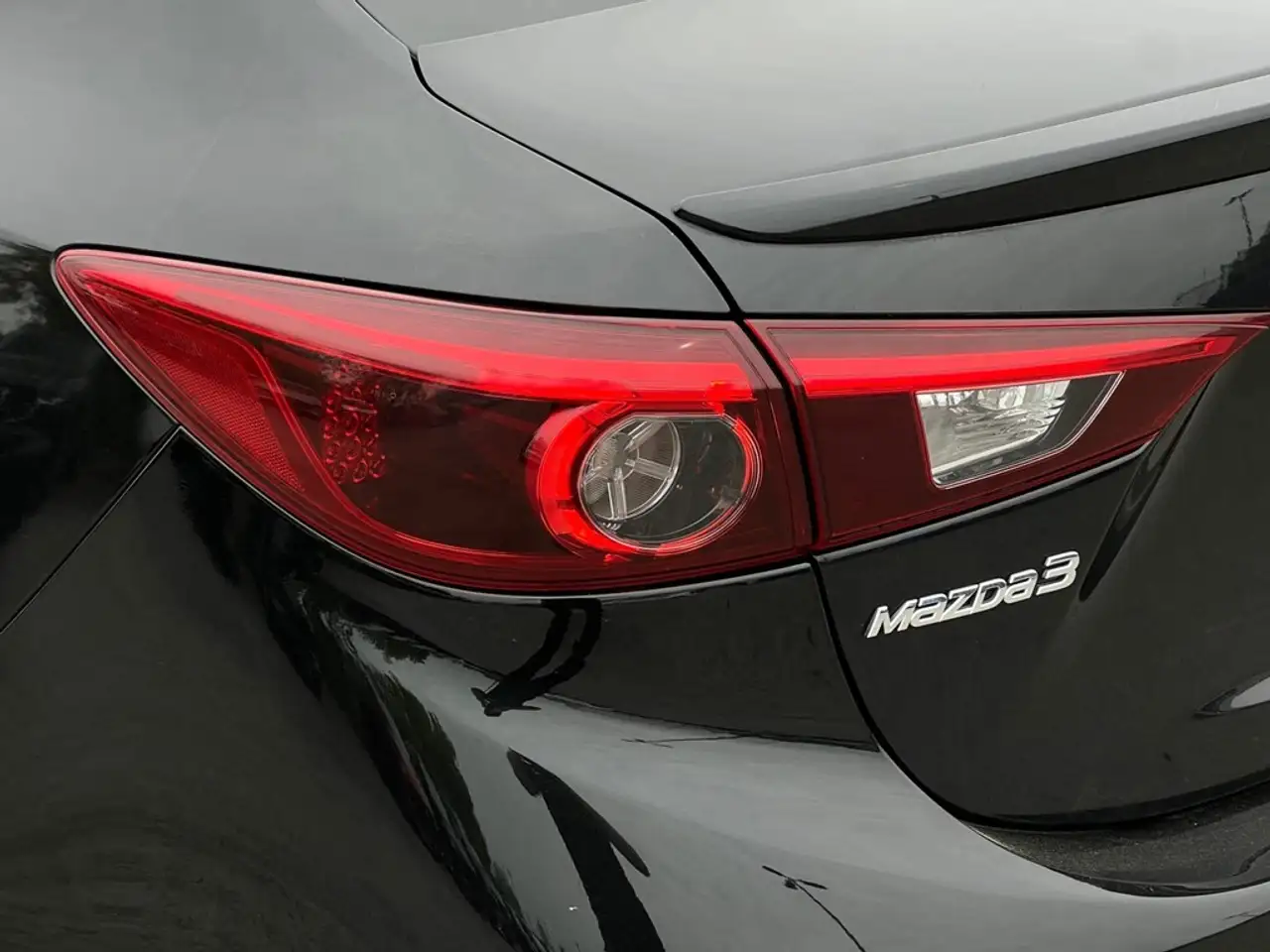 Mazda 3 снимка Mazda 3