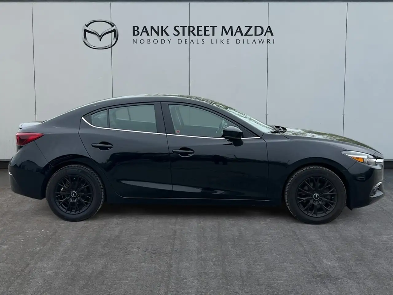 Mazda 3 снимка Mazda 3