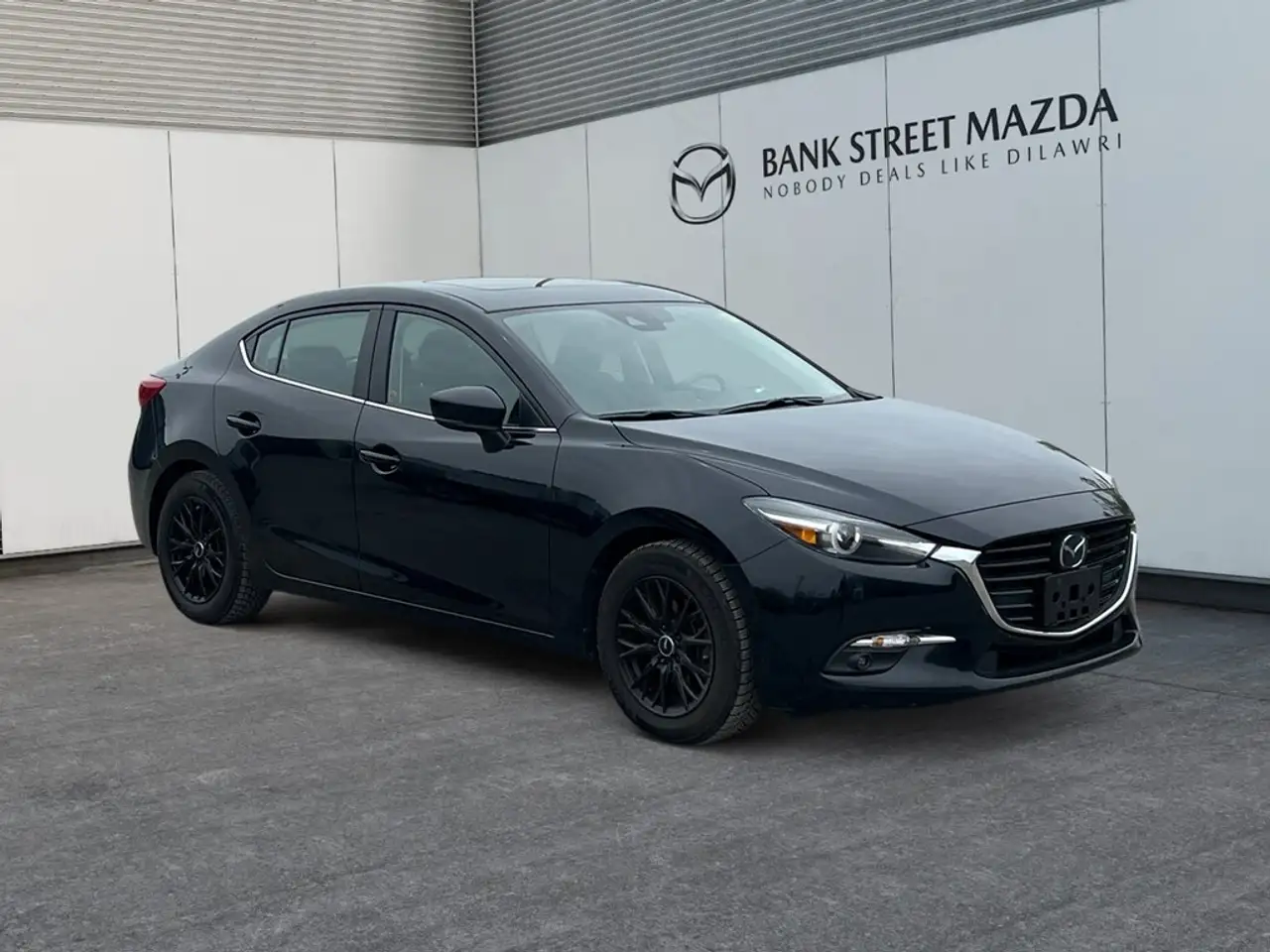Mazda 3 снимка Mazda 3