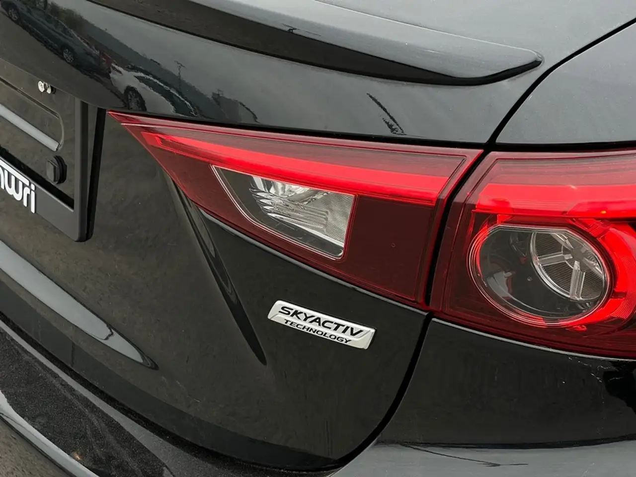 Mazda 3 снимка Mazda 3
