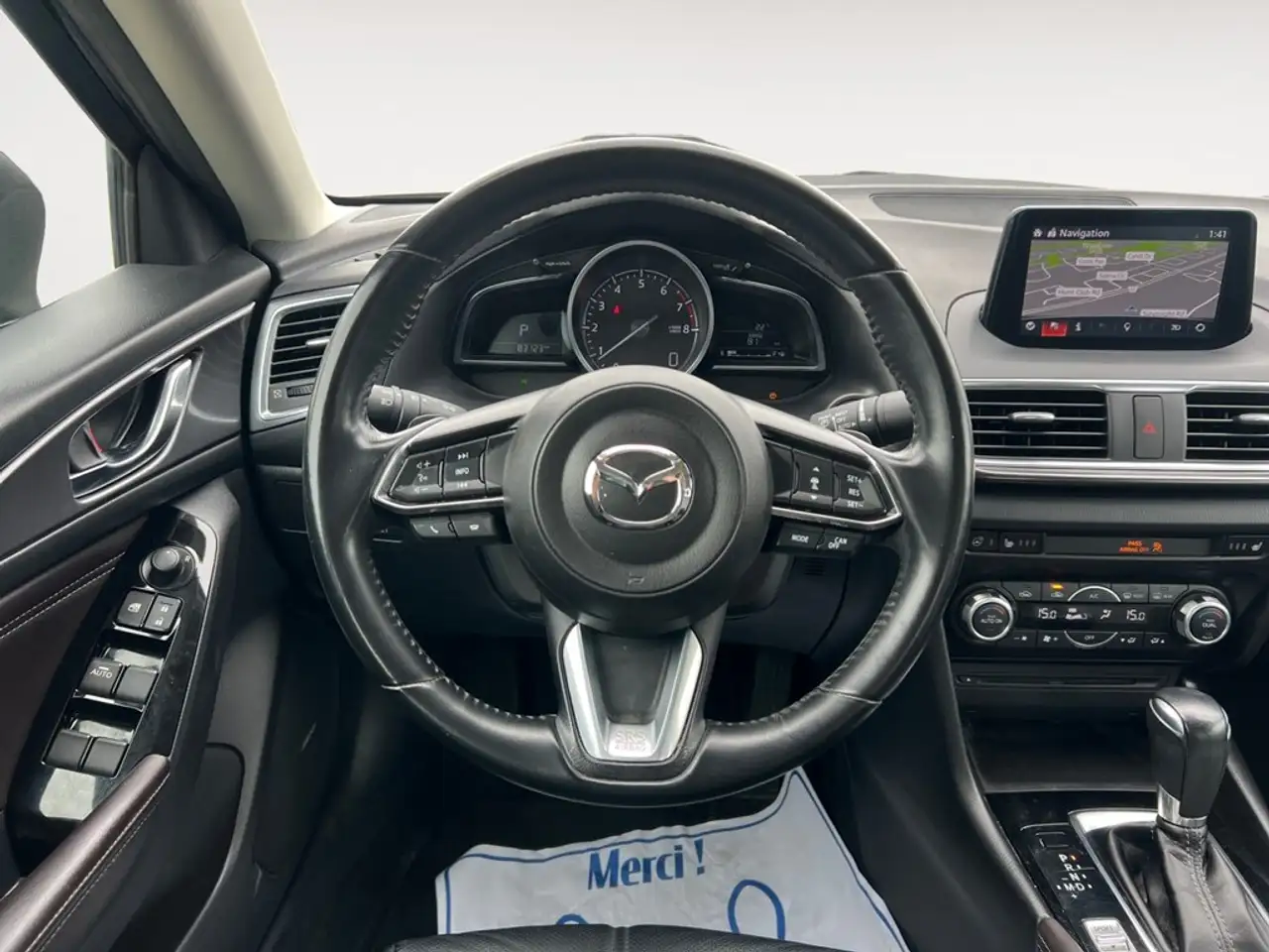 Mazda 3 снимка Mazda 3