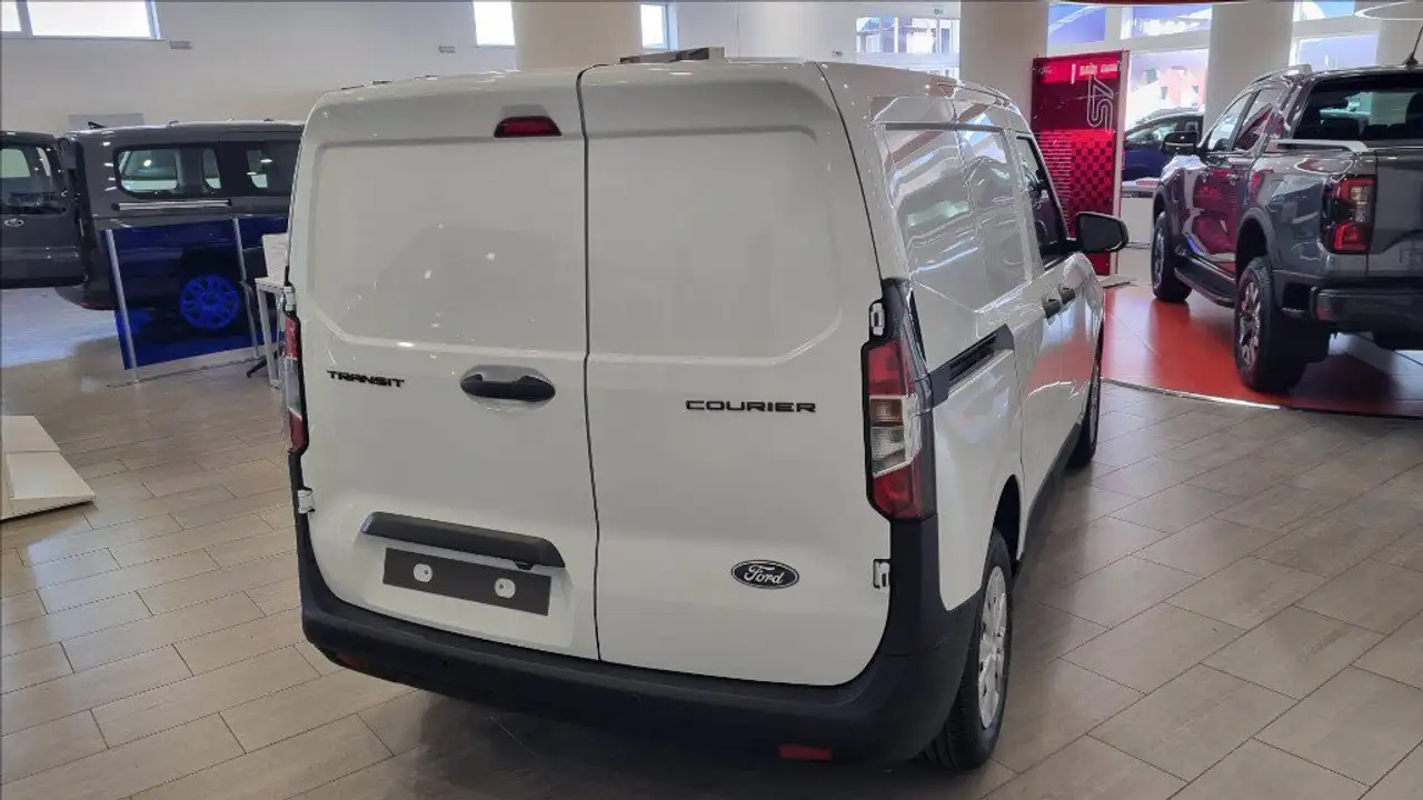 Ford Transit Courier 2026