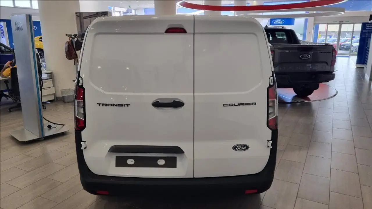 Ford Transit Courier 2026