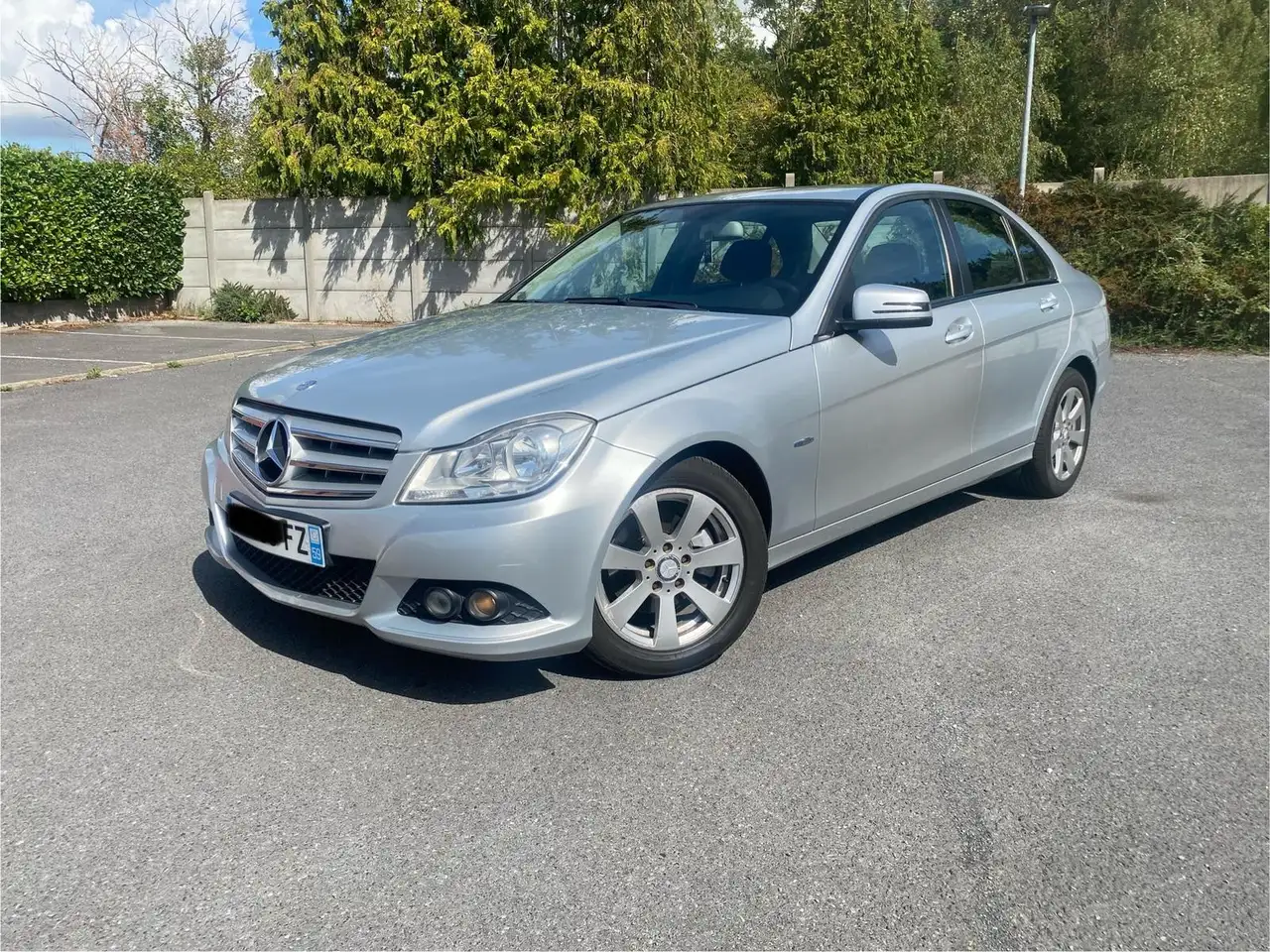 Mercedes-Benz C 200