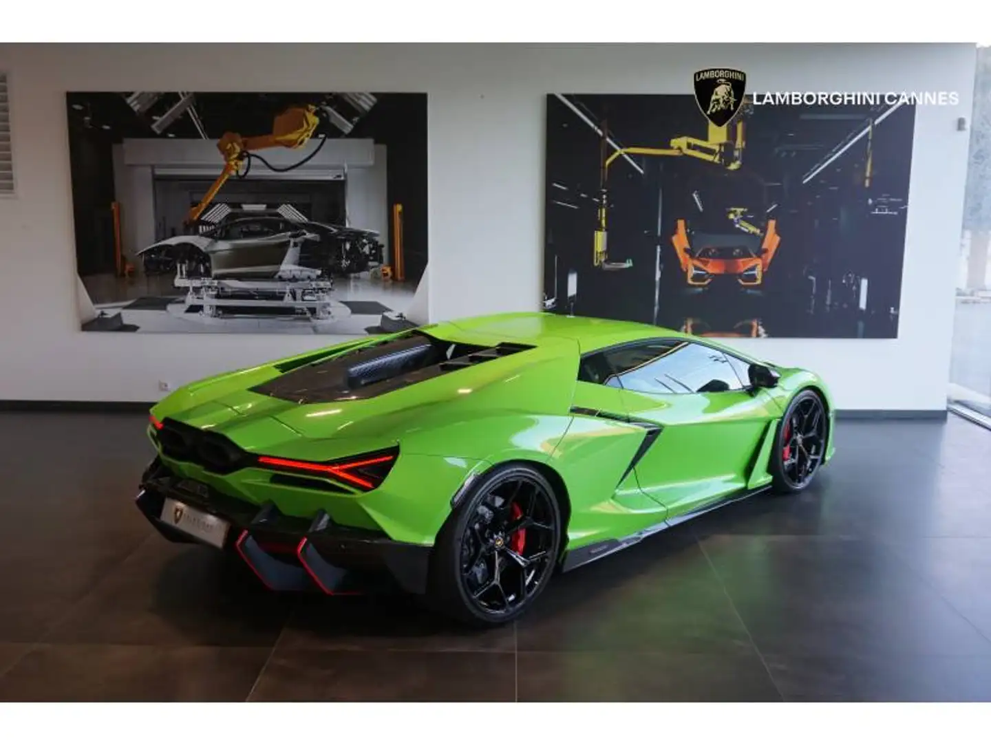 Lamborghini Revuelto 6.5 V12 1015 Vert - 2