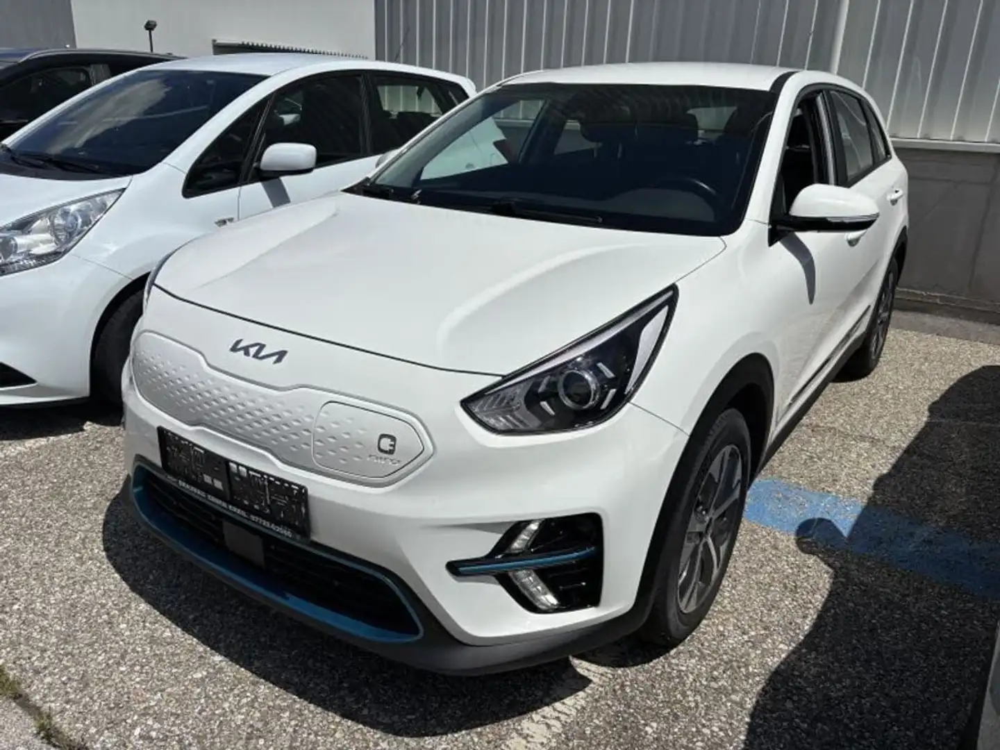 Kia e-Niro Niro EV 64kWh long Range Titan Aut. *abn. AHK/E... Weiß - 1