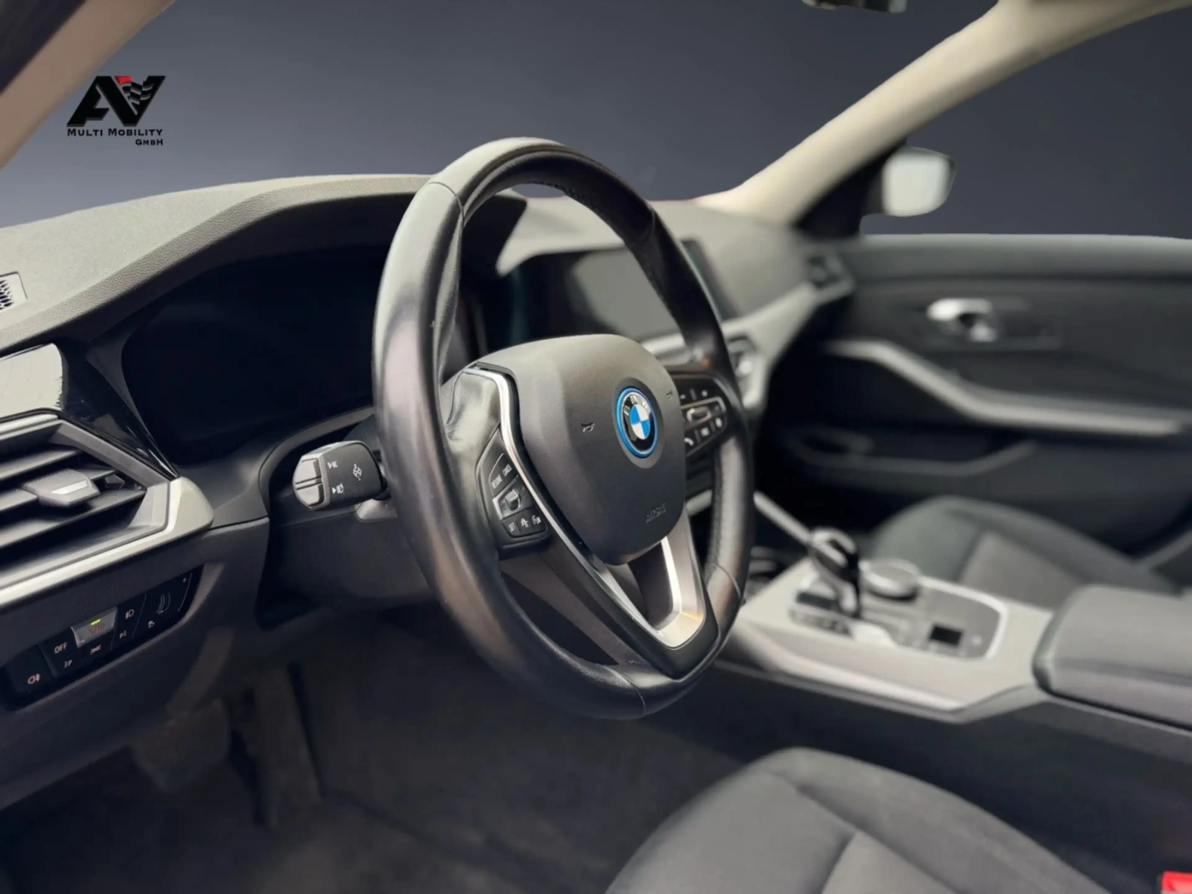 BMW 320 Lim 320e Adv. ACC Kam SHZ CarPlay LED PivacyGlas — photo 10