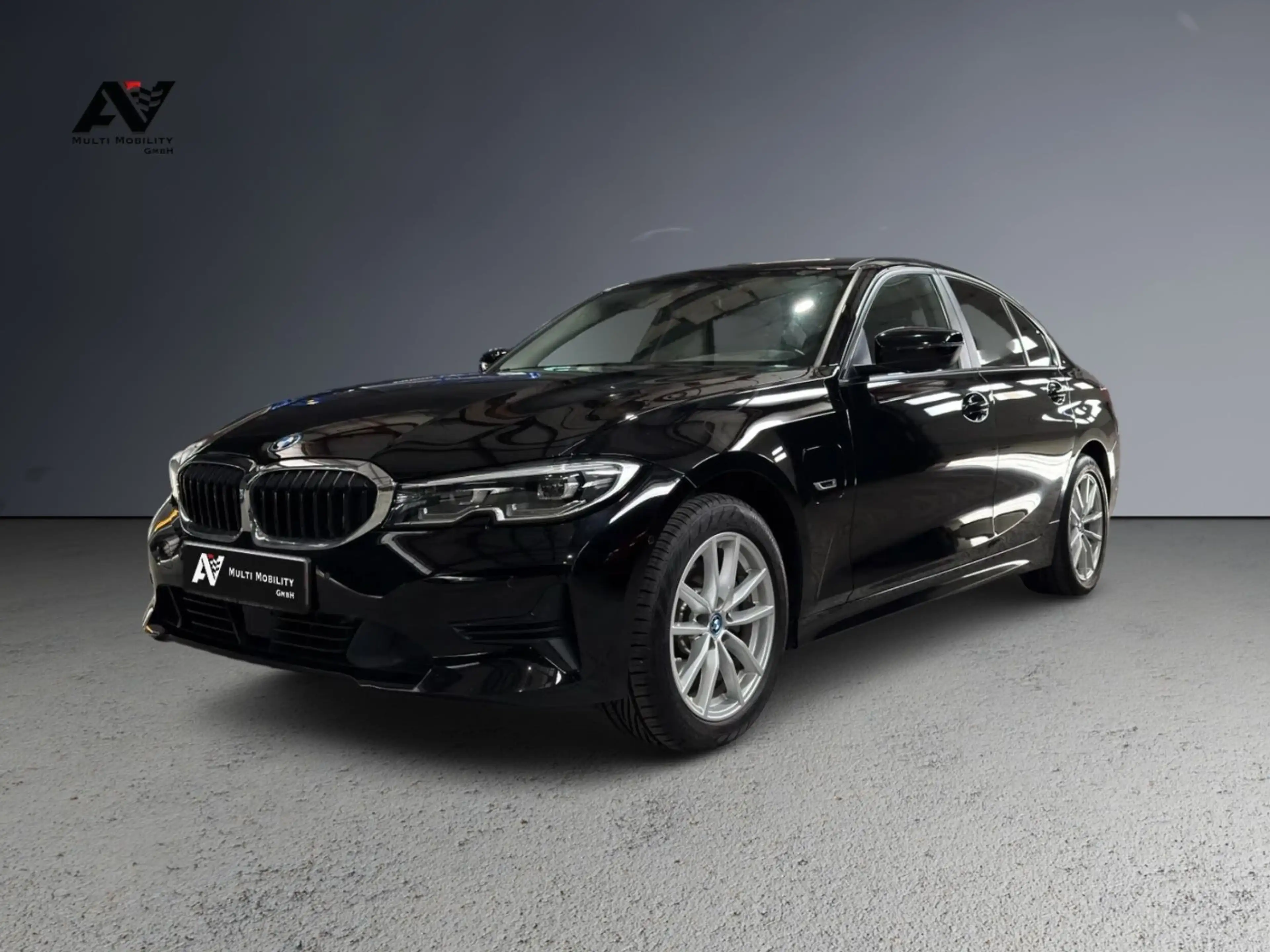 BMW 320 Lim 320e Adv. ACC Kam SHZ CarPlay LED PivacyGlas