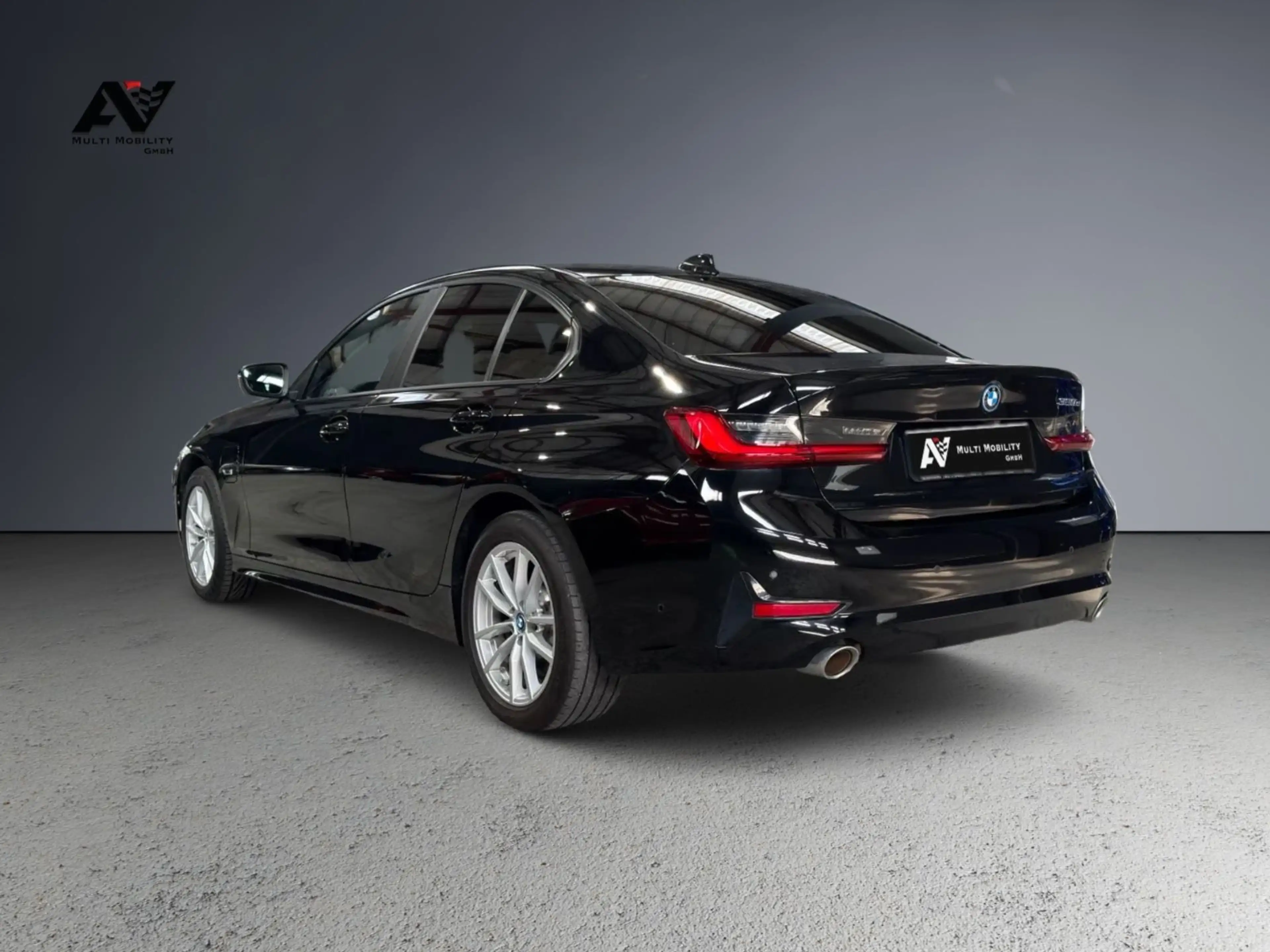 BMW 320 Lim 320e Adv. ACC Kam SHZ CarPlay LED PivacyGlas — photo 3