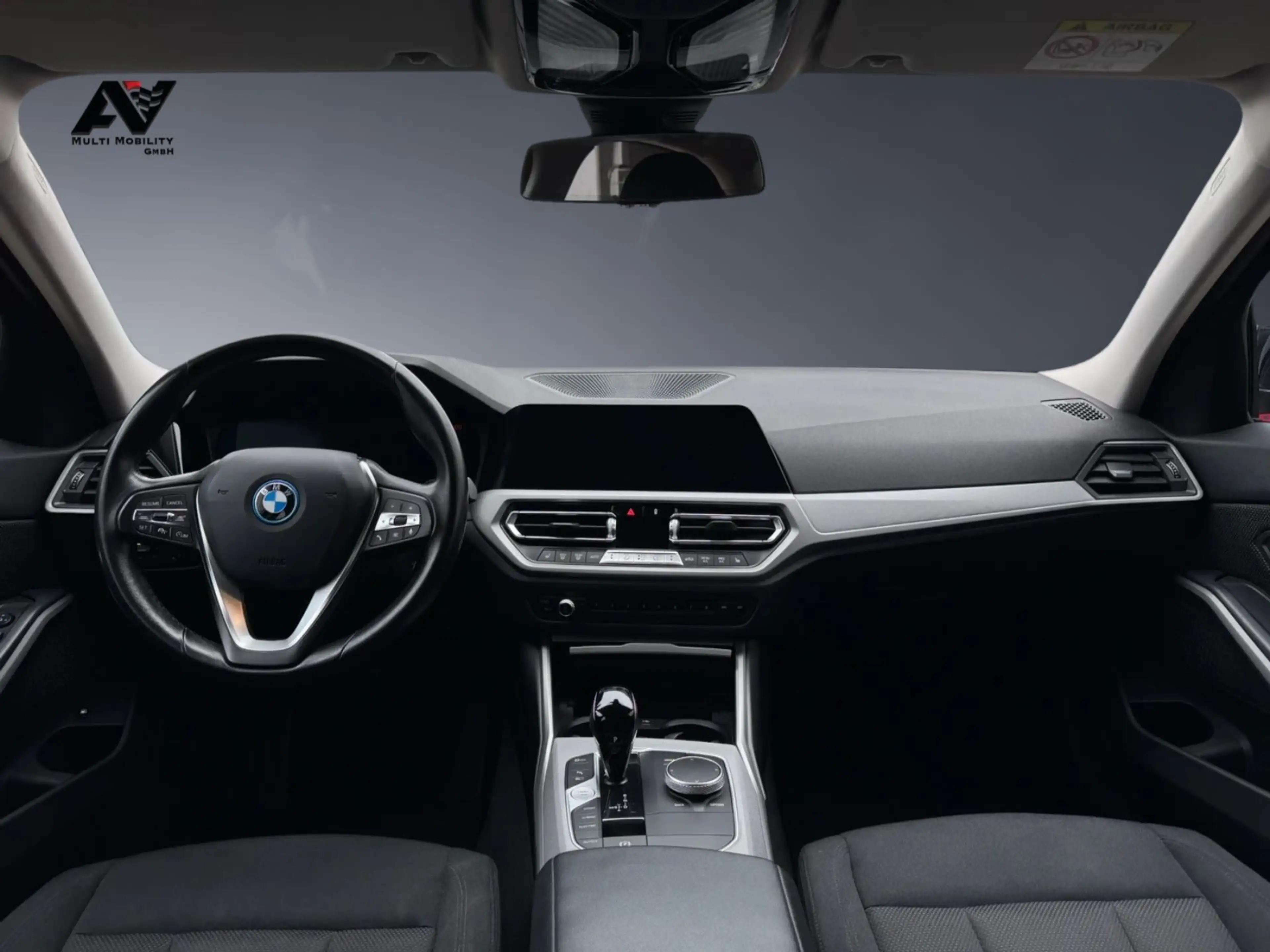 BMW 320 Lim 320e Adv. ACC Kam SHZ CarPlay LED PivacyGlas — photo 9