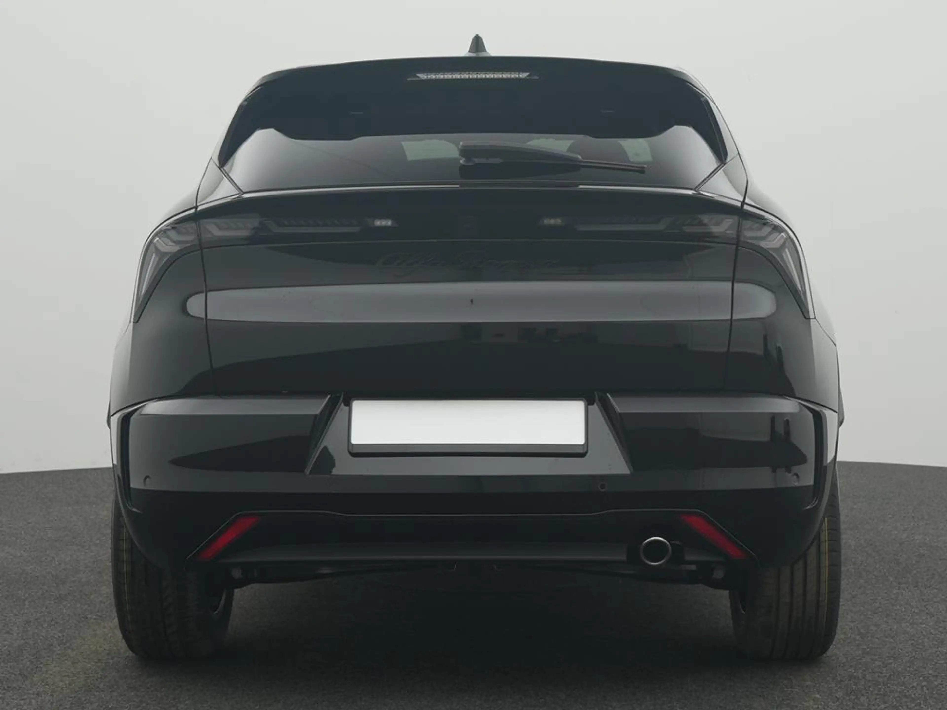 Alfa Romeo Junior Ibrida 1.2  Ti Q4 + Technologie Paket + PanoDach — photo 4