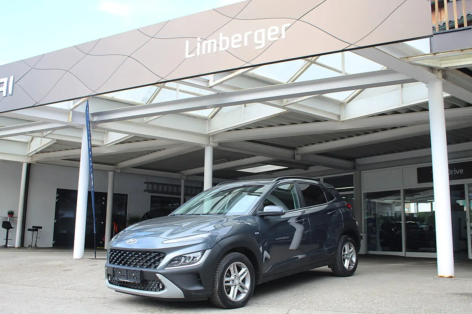 Hyundai KONA Kona 1,6 CRDi 48V 4WD Trend Line DCT Aut. Grau - 1