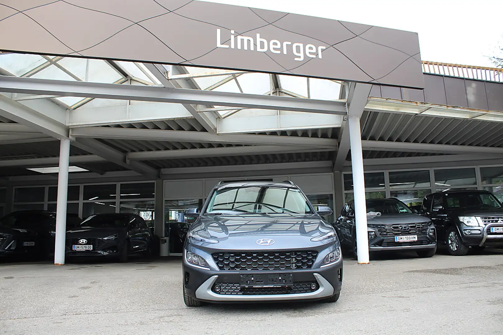 Hyundai KONA Kona 1,6 CRDi 48V 4WD Trend Line DCT Aut. Grau - 2