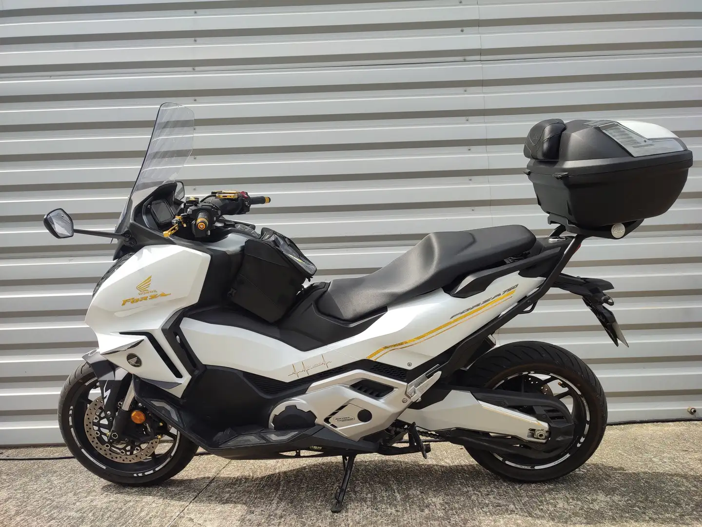 Honda X-ADV Alb - 2