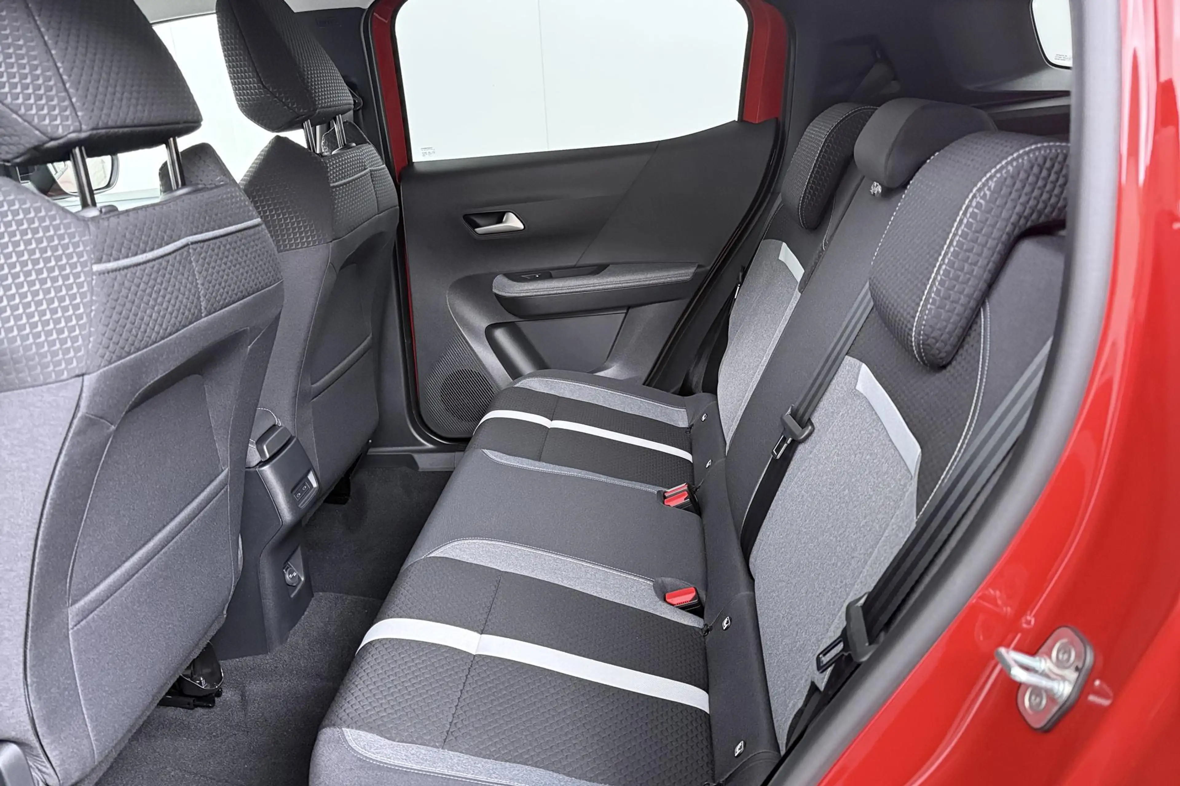 Opel Frontera 1.2 Turbo Hybrid GS | Winter Pakket | Technologie — photo 14