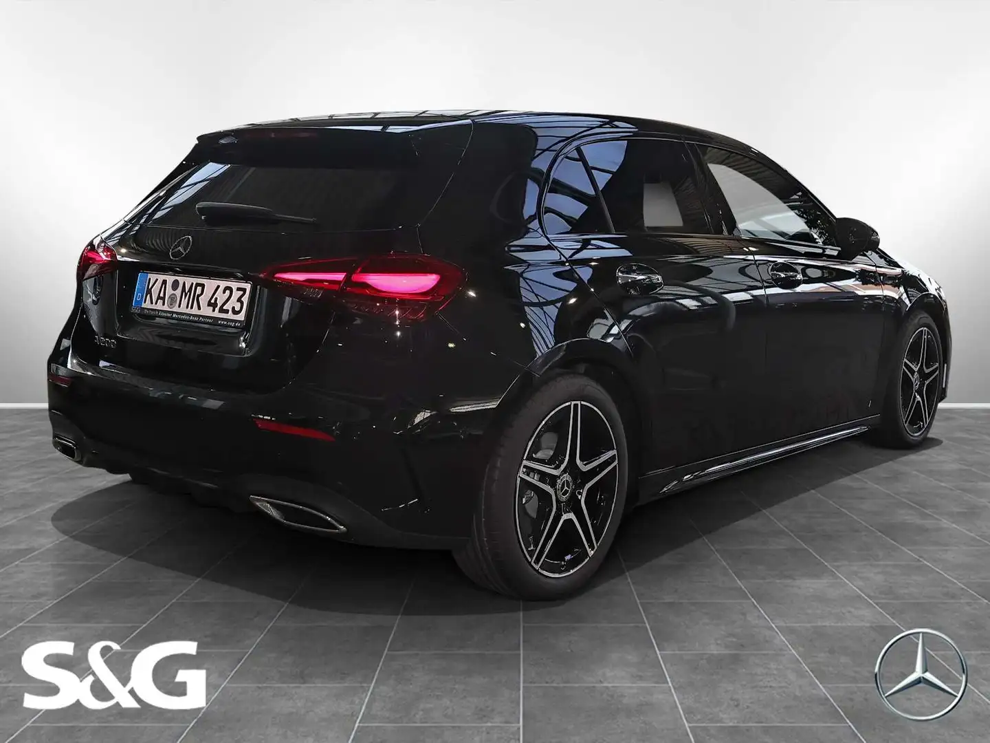 Mercedes-Benz A 200 AMG MBUX+RüKam+M-LED+Pano+Night+Totwinkel Чёрный - 2