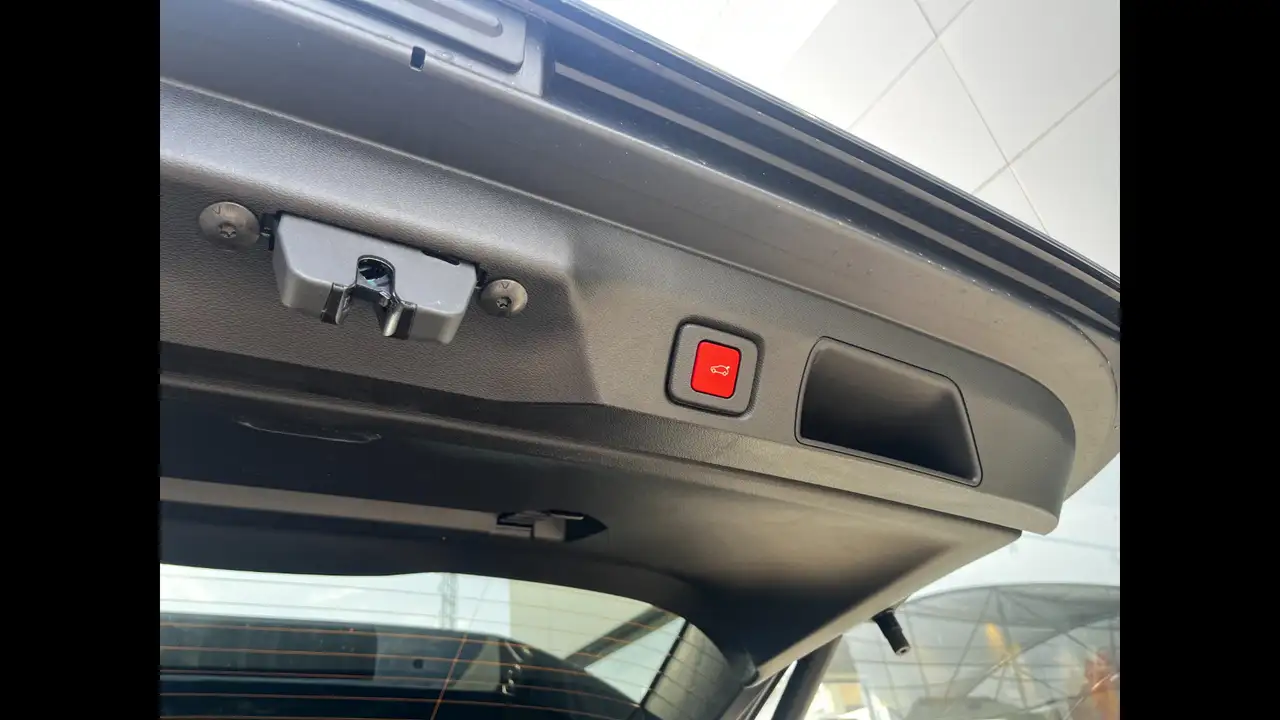 Jeep Compass 1.6 Turbo e-Hybrid Plug-In First Edition, миниатюра 10