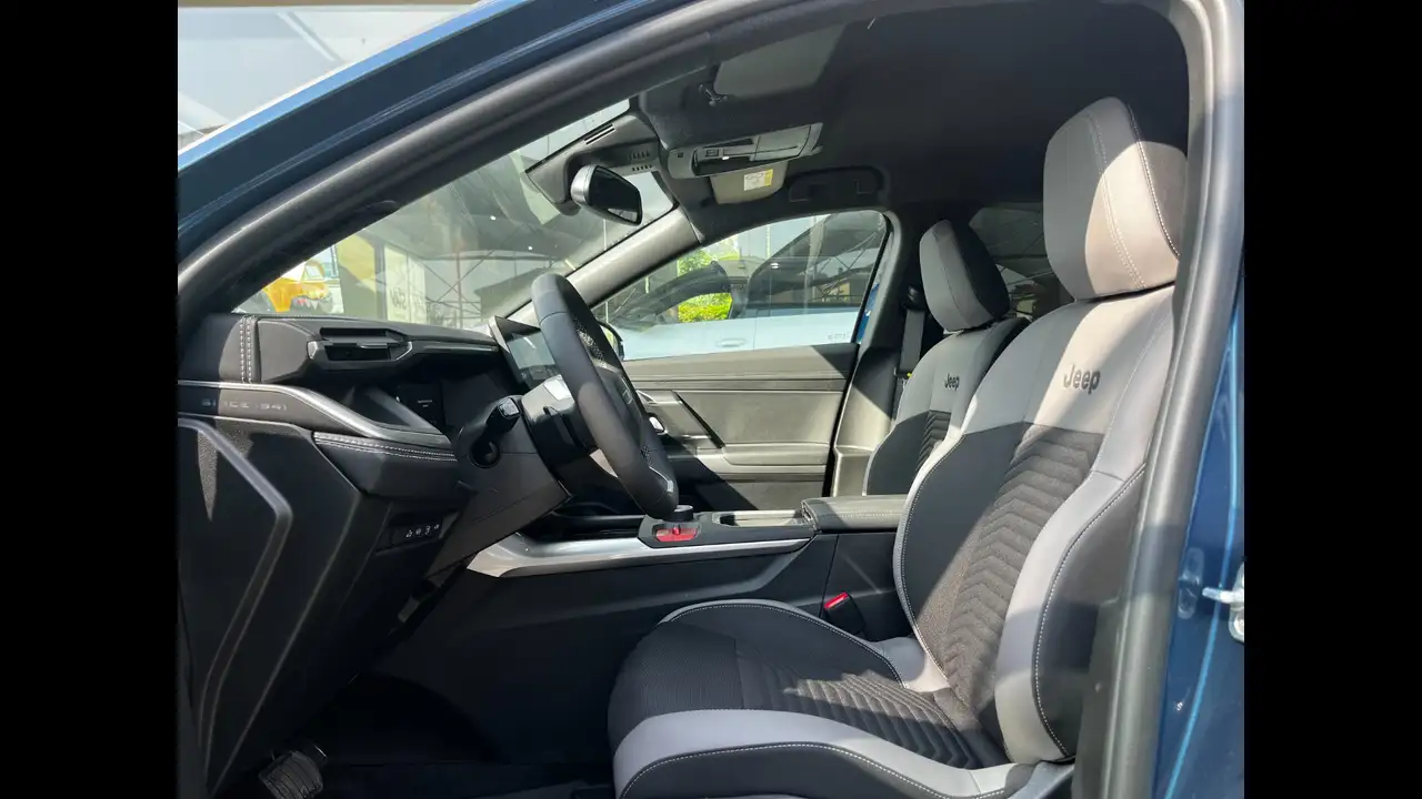 Jeep Compass 1.6 Turbo e-Hybrid Plug-In First Edition, миниатюра 11