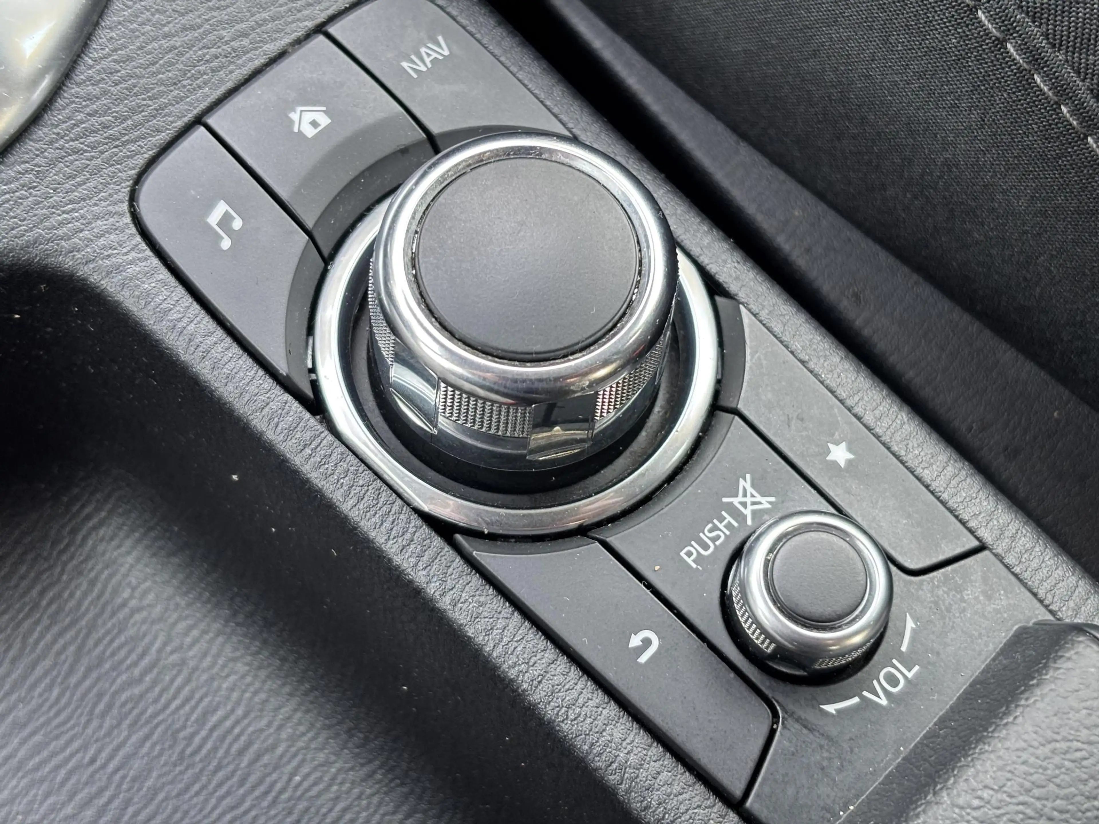 Mazda 2 1.5 Skyactiv-G Dynamic+ Navi, Cruise, Airco, PDC, — photo 23