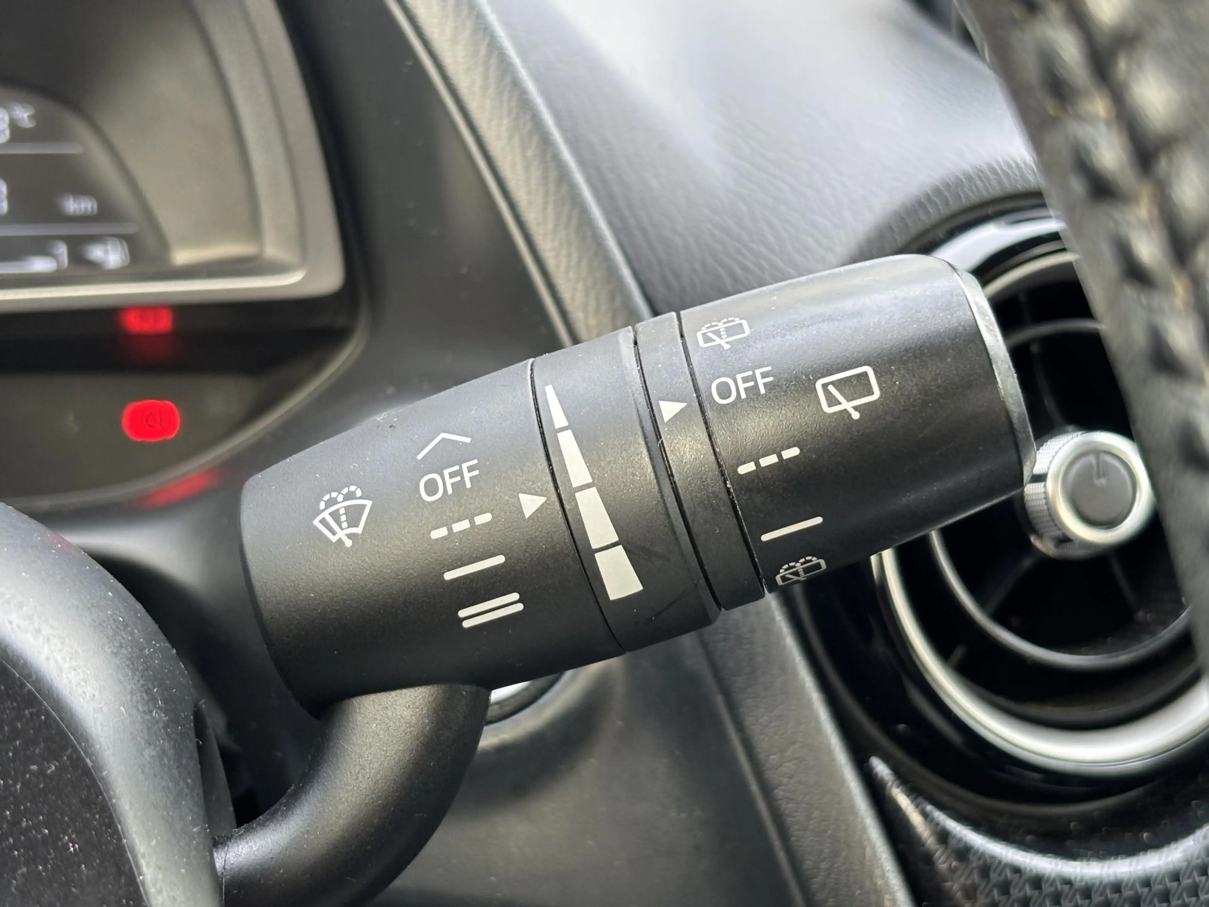 Mazda 2 1.5 Skyactiv-G Dynamic+ Navi, Cruise, Airco, PDC, — photo 17