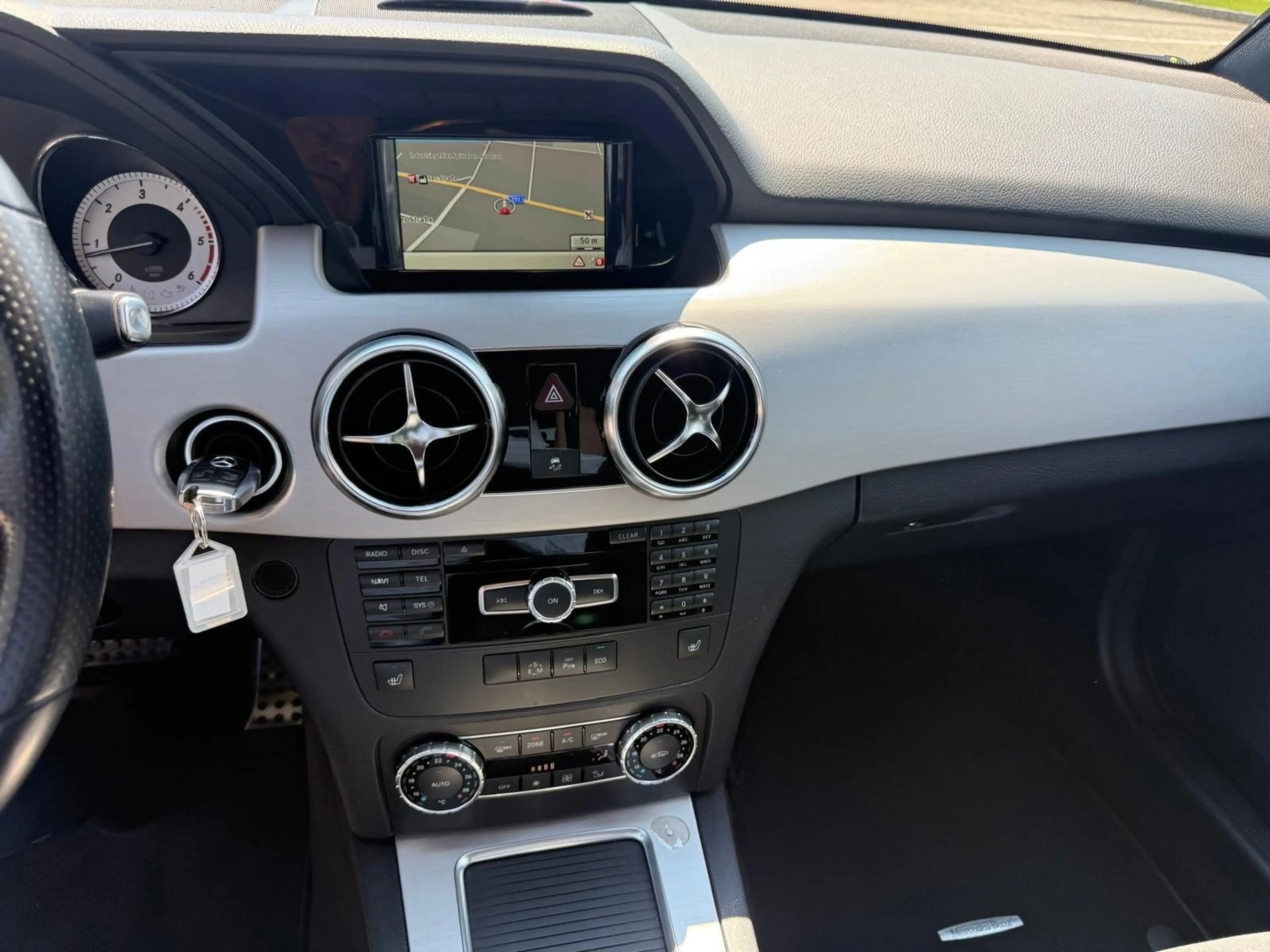 Mercedes-Benz GLK 220 GLK 220 CDI BlueEfficiency 4Matic (204.984) — photo 8