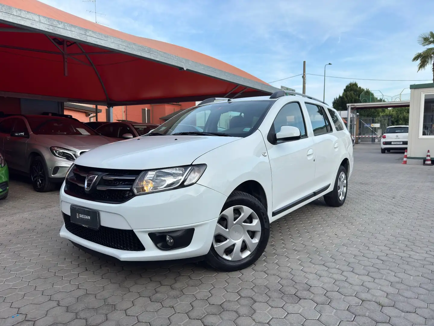 Dacia Logan ADATTA A NEOPATENTATI MCV 1.2 75CV GPL Ambiance Bianco - 1