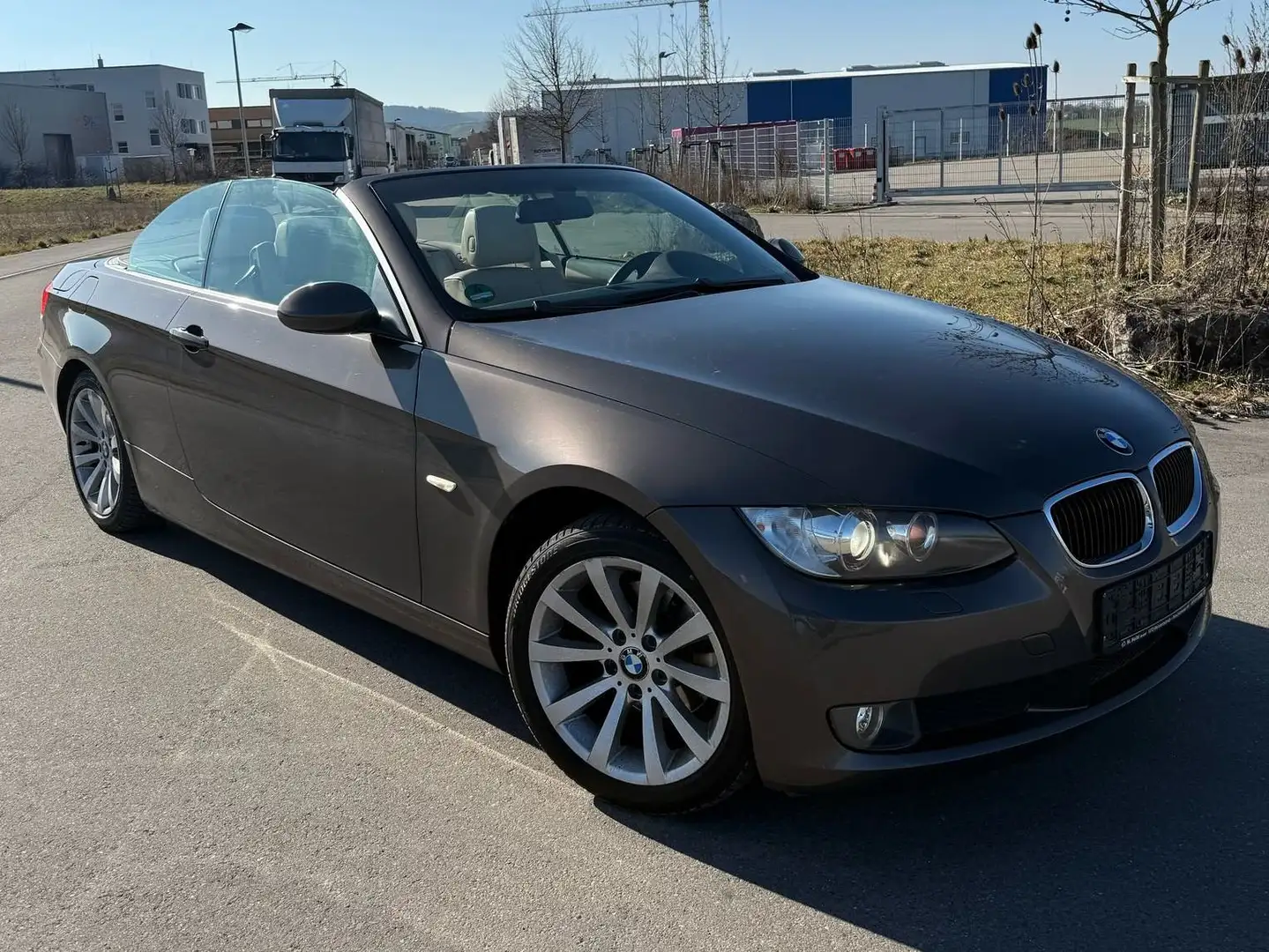 BMW 320 E93 320i Cabrio /SHZ /KLIMA /MULTI /XENON /LEDER Braun - 1