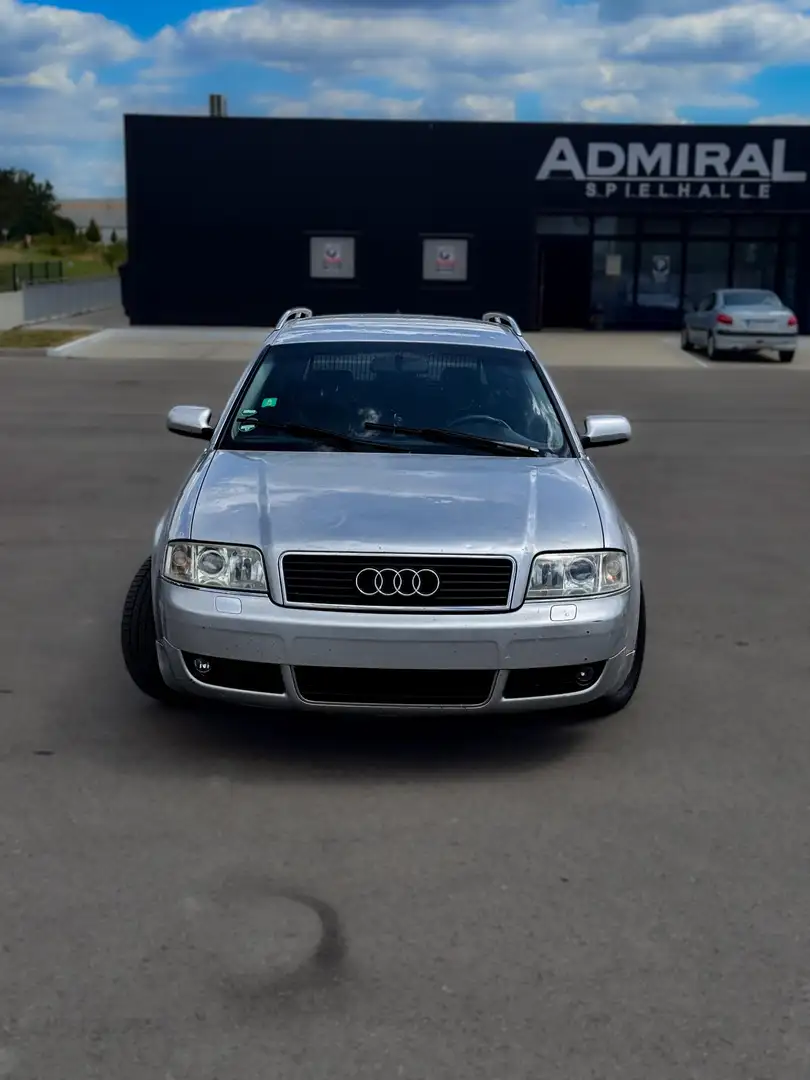 Audi A6 Avant 2.5 TDI - 1