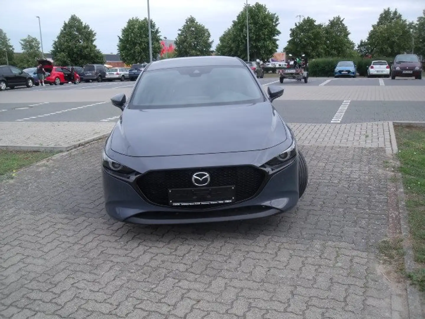 Mazda 3 Selection Lim. 5-trg. (BP) Grau - 2