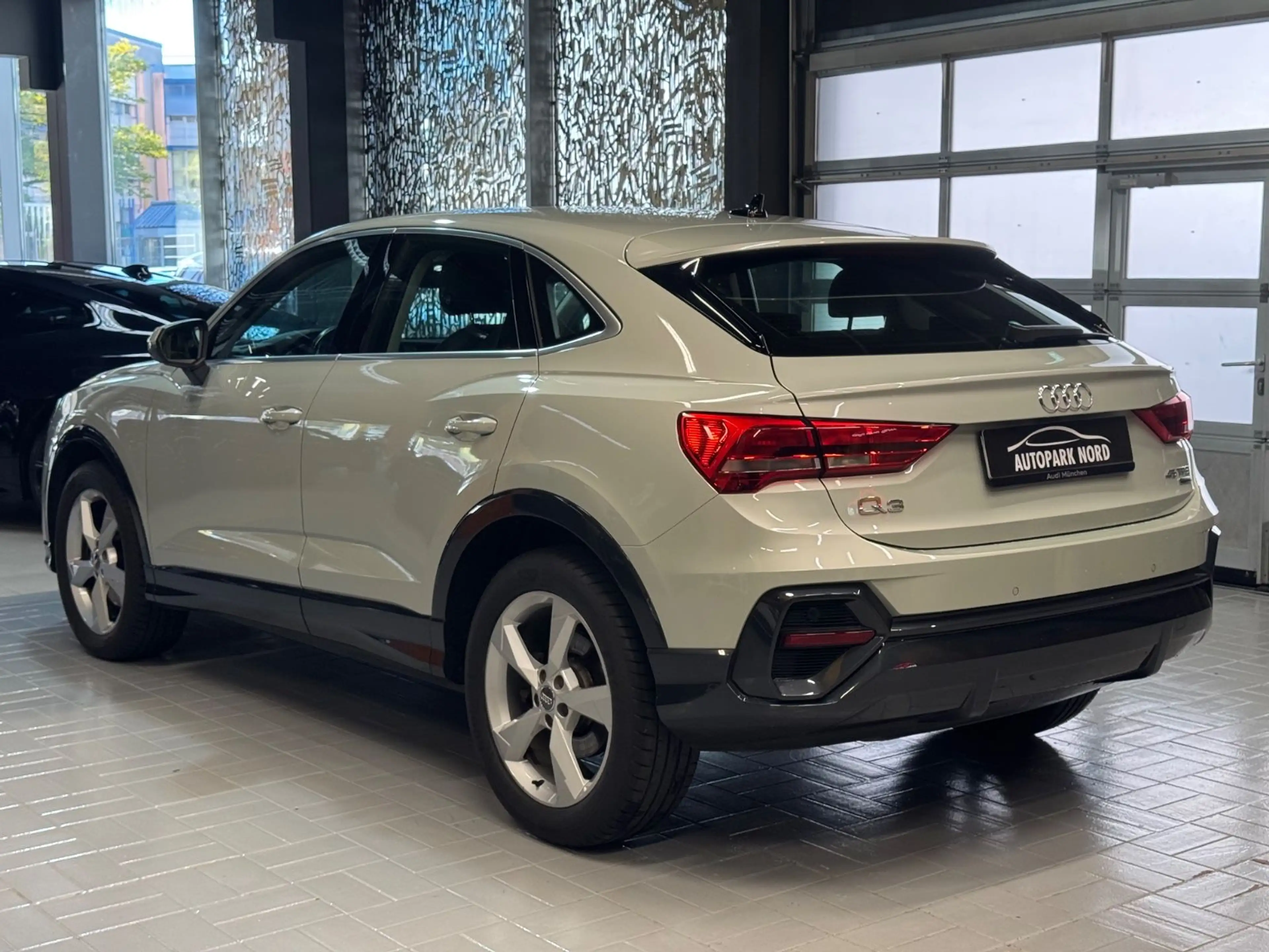 Audi Q3 Sportback 45 TFSI quattro Aut. ACC~LEDER~NAVI — photo 5