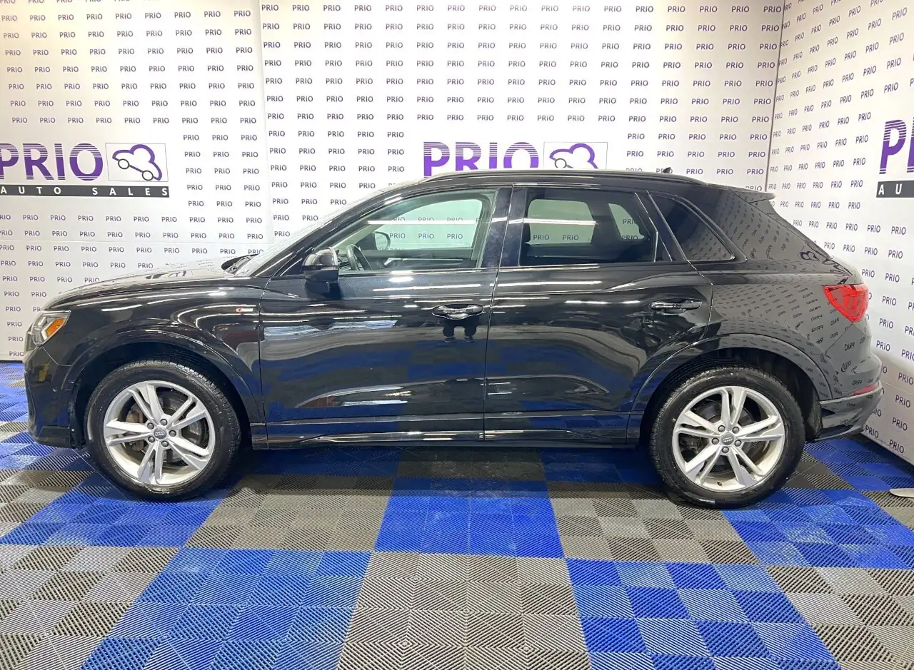 Audi Q3 снимка Audi Q3