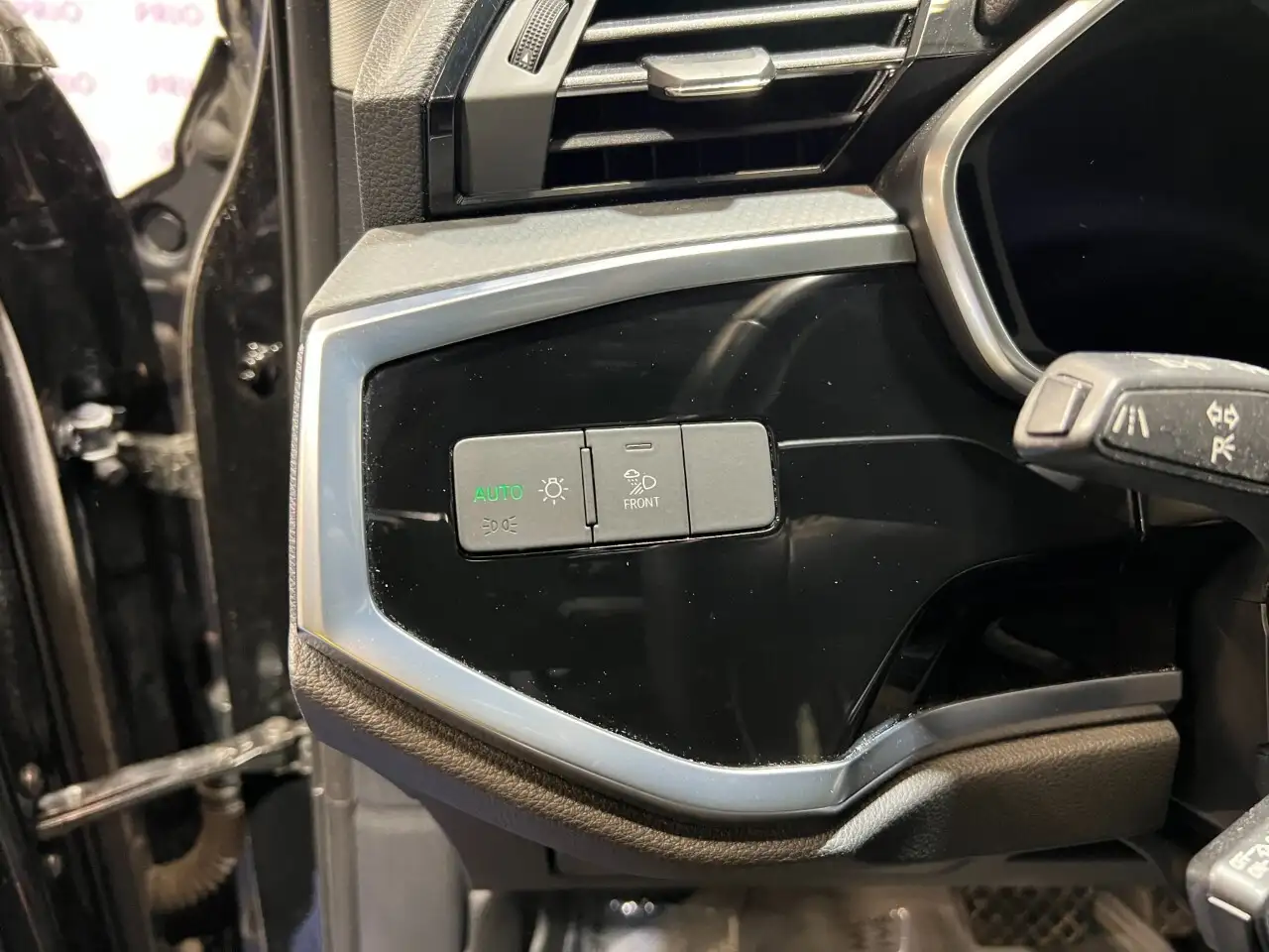 Audi Q3 снимка Audi Q3