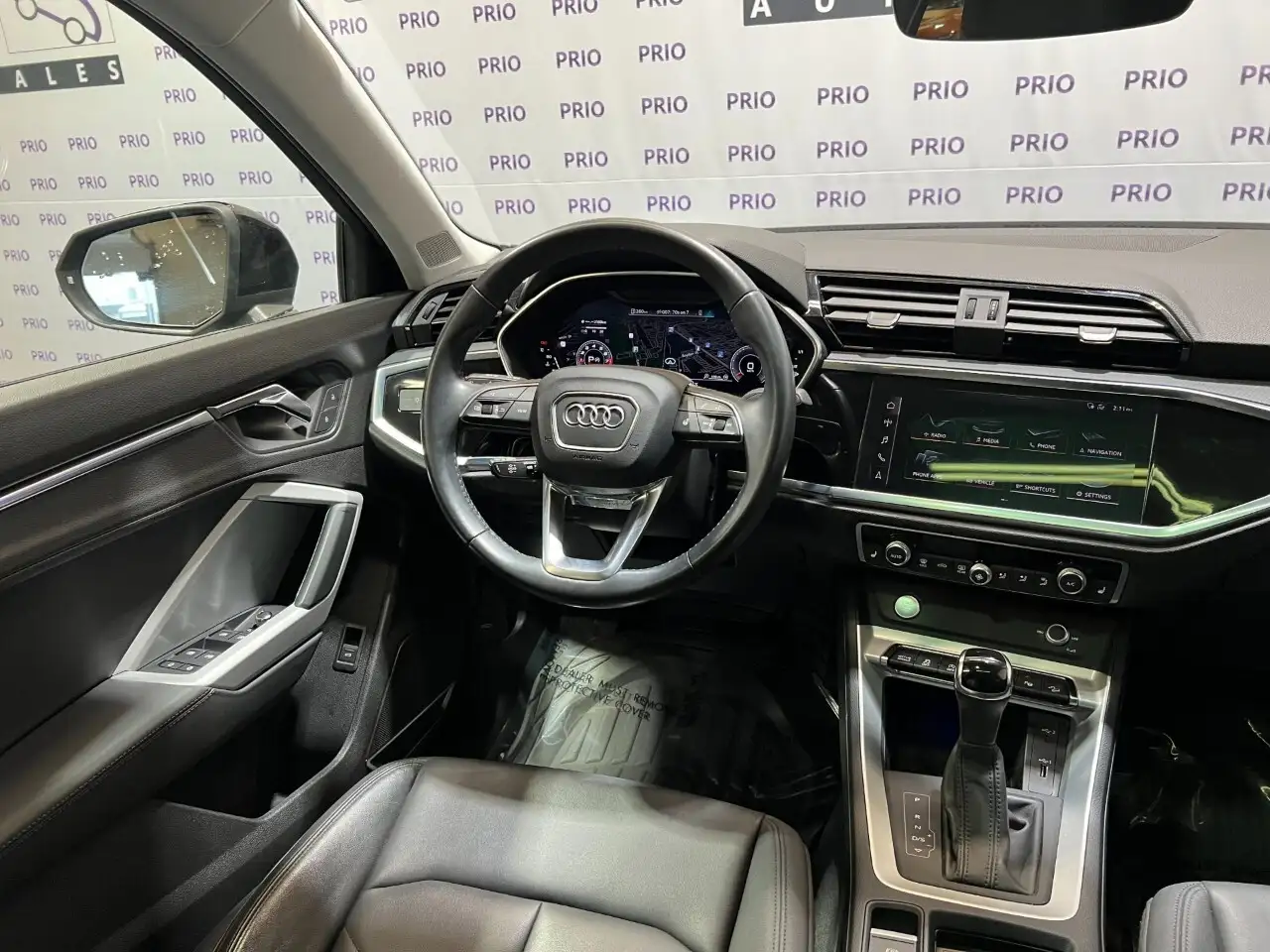 Audi Q3 снимка Audi Q3