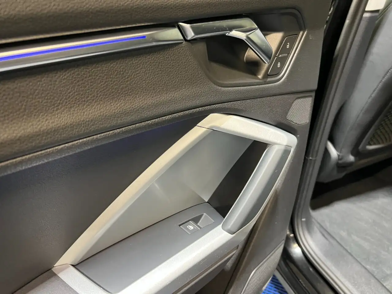 Audi Q3 снимка Audi Q3